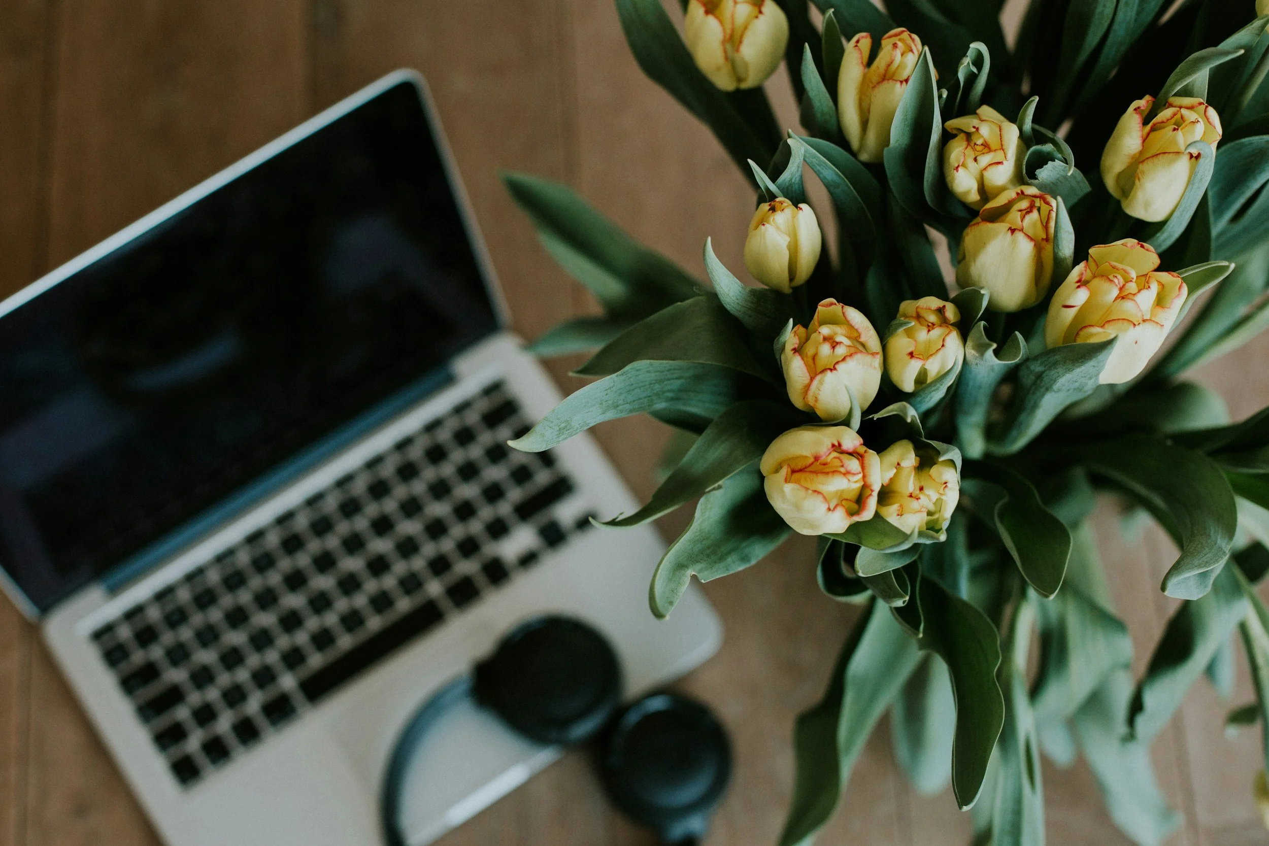 Laptop with tulips