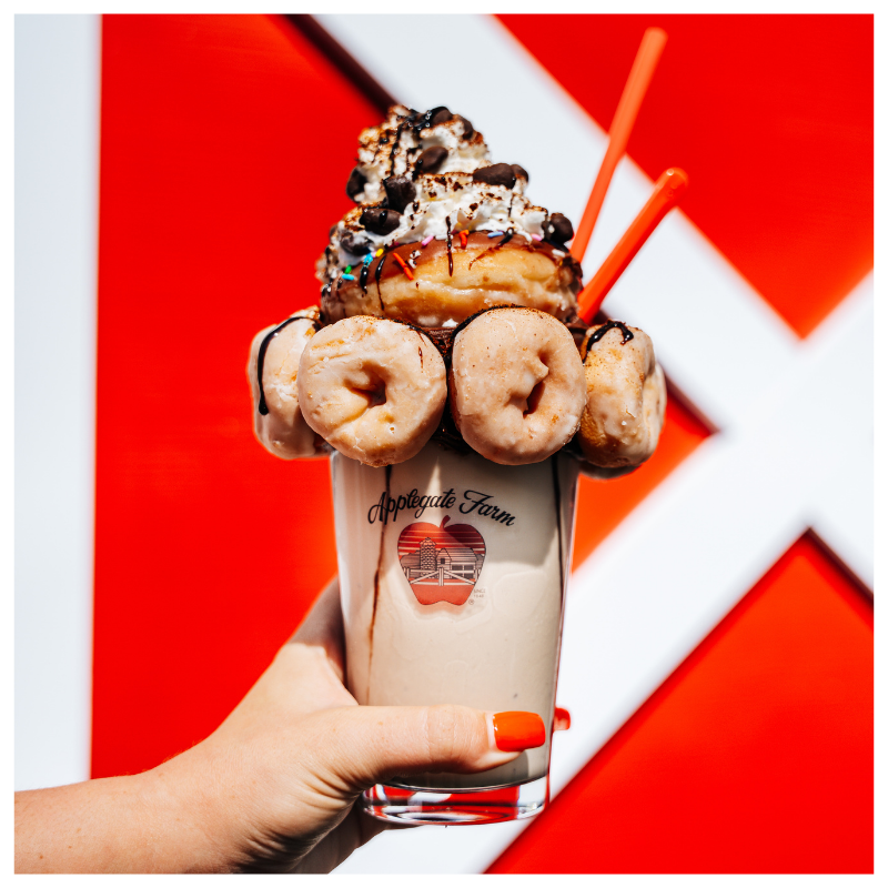 COWFEE_DONUTS_SHAKE_04.png