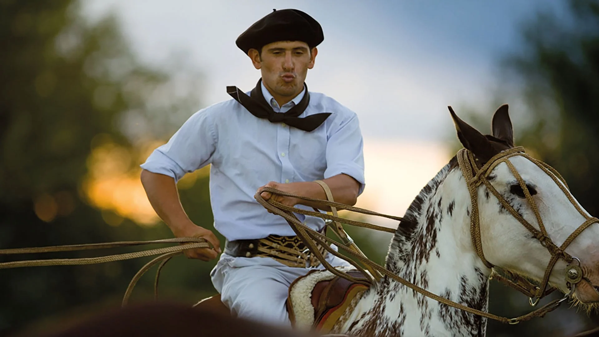 Gauchos-Natural-Horsemanship-Argentinian-Estancia-Cordoba.jpg