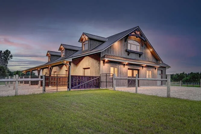 5811 6 Line guelph ON N0B 2K0-small-082-082-3-666x444-72dpi.jpg