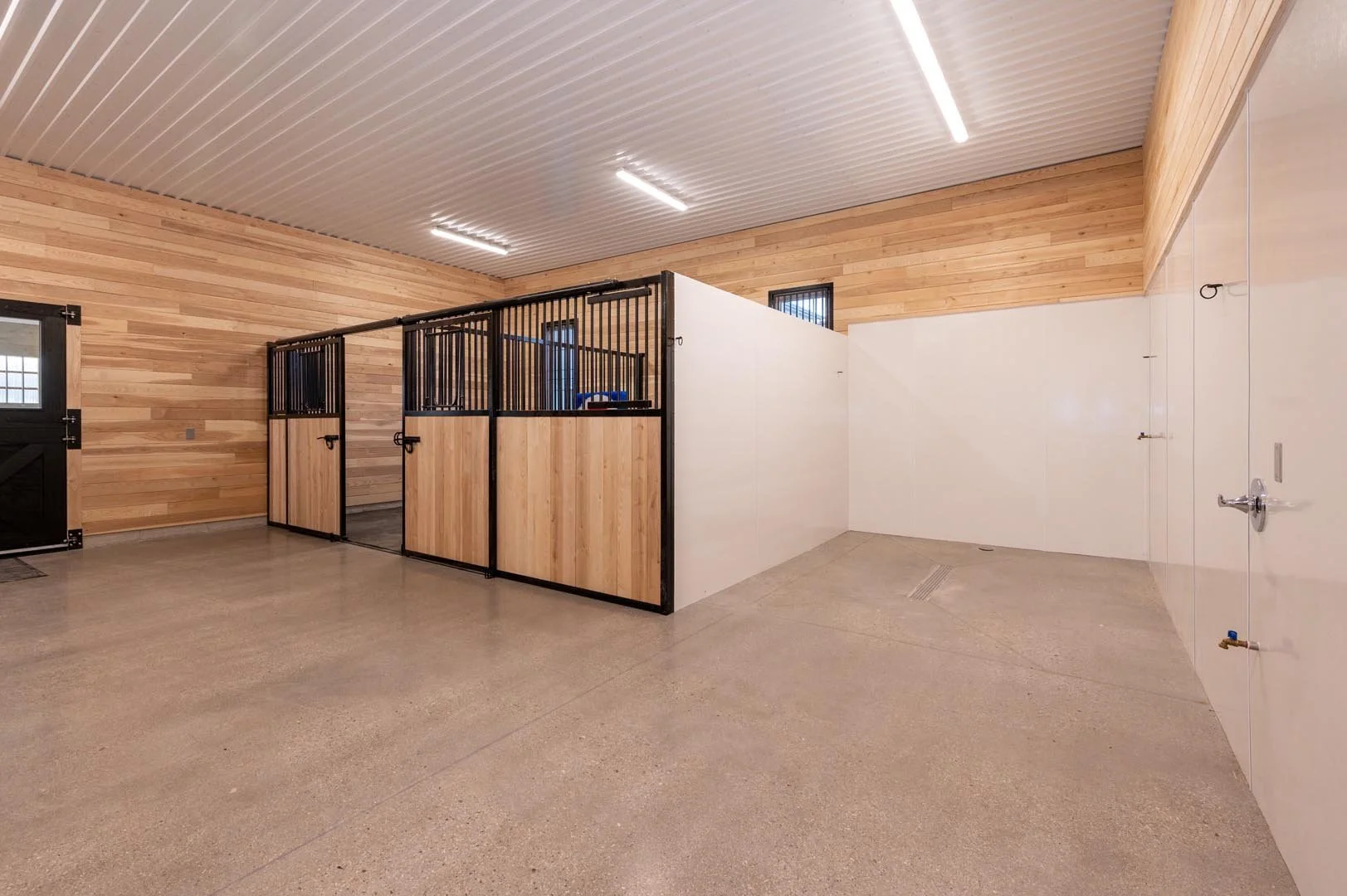 056-10268 3 Line, Milton (56).jpg