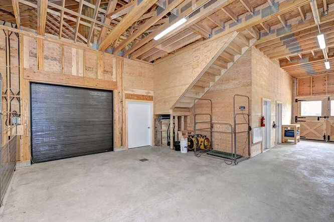 5811 6 Line guelph ON N0B 2K0-small-032-038-Interior Main 8-666x444-72dpi.jpg