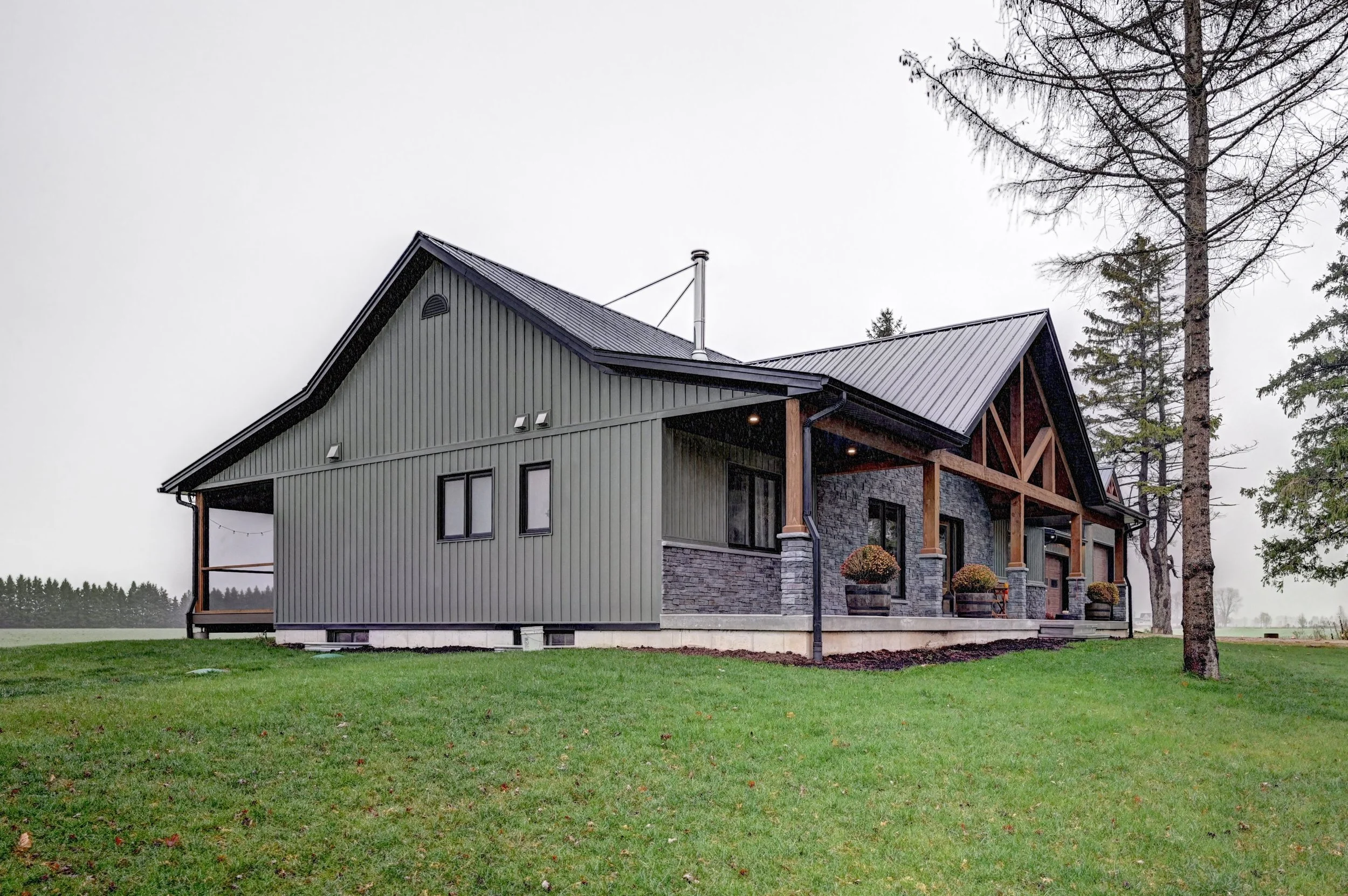 079-99 Exterior (27).jpg