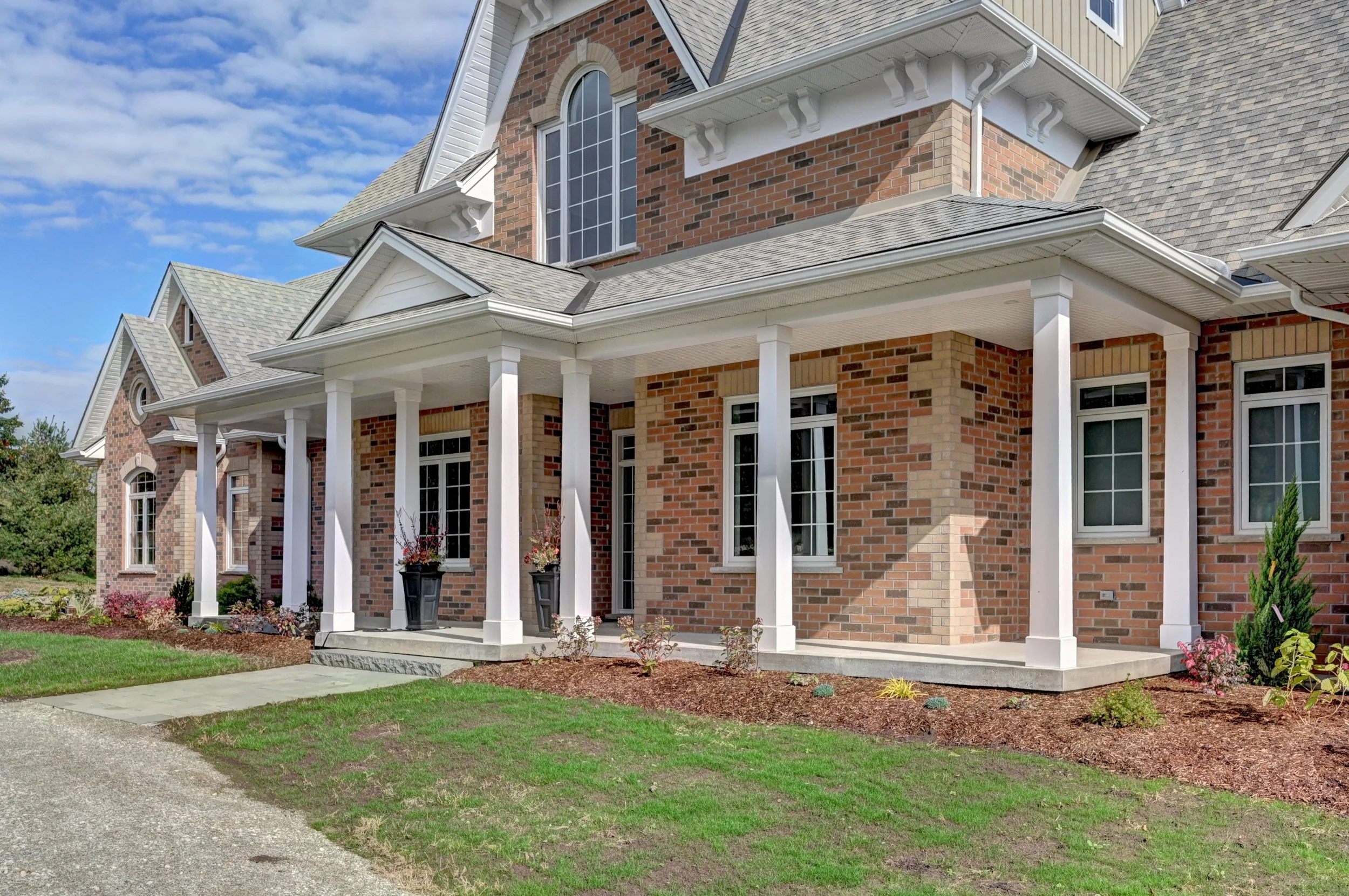 1 Front Exterior (2).jpg