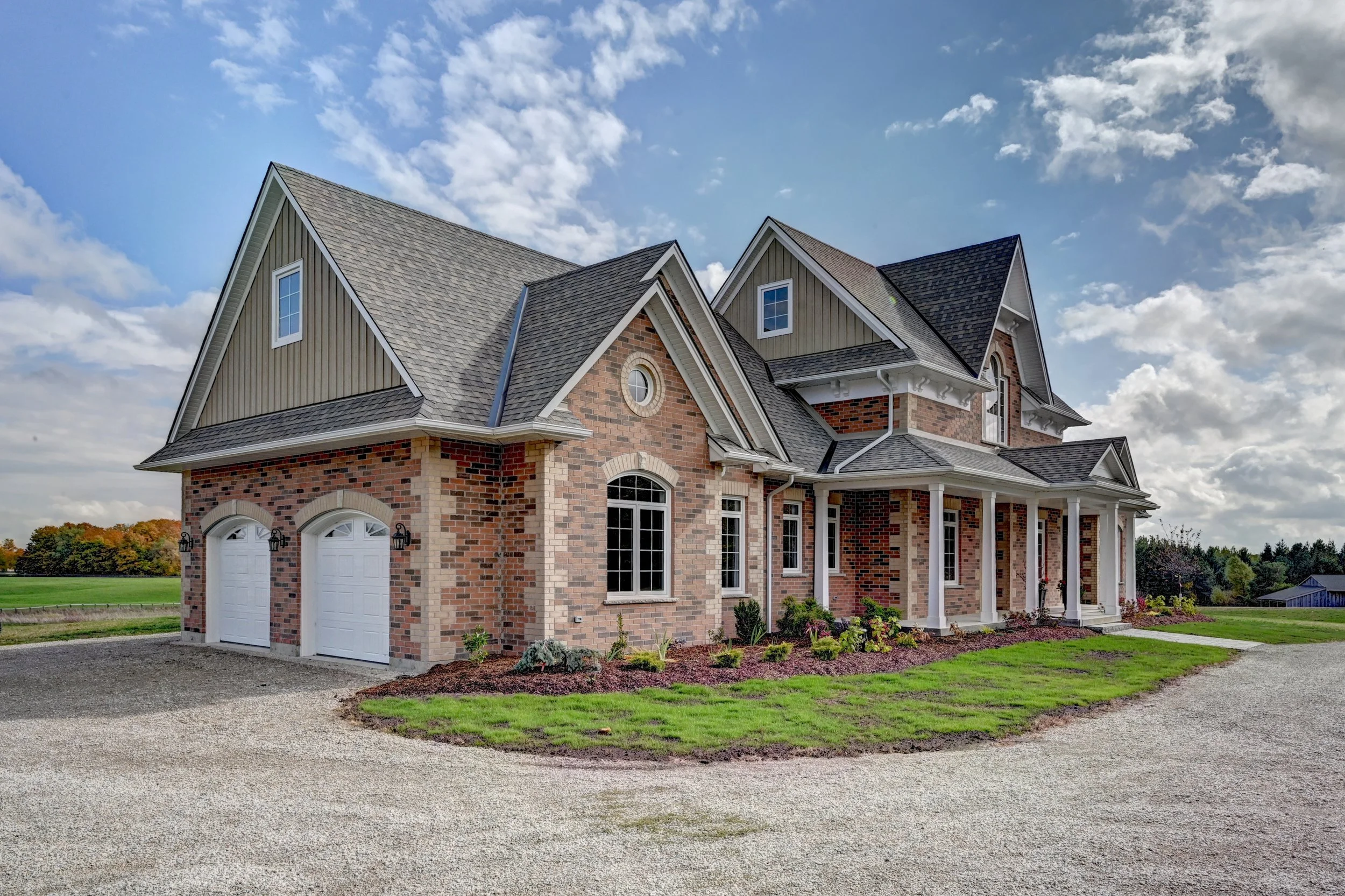 99 Back Exterior (3).jpg