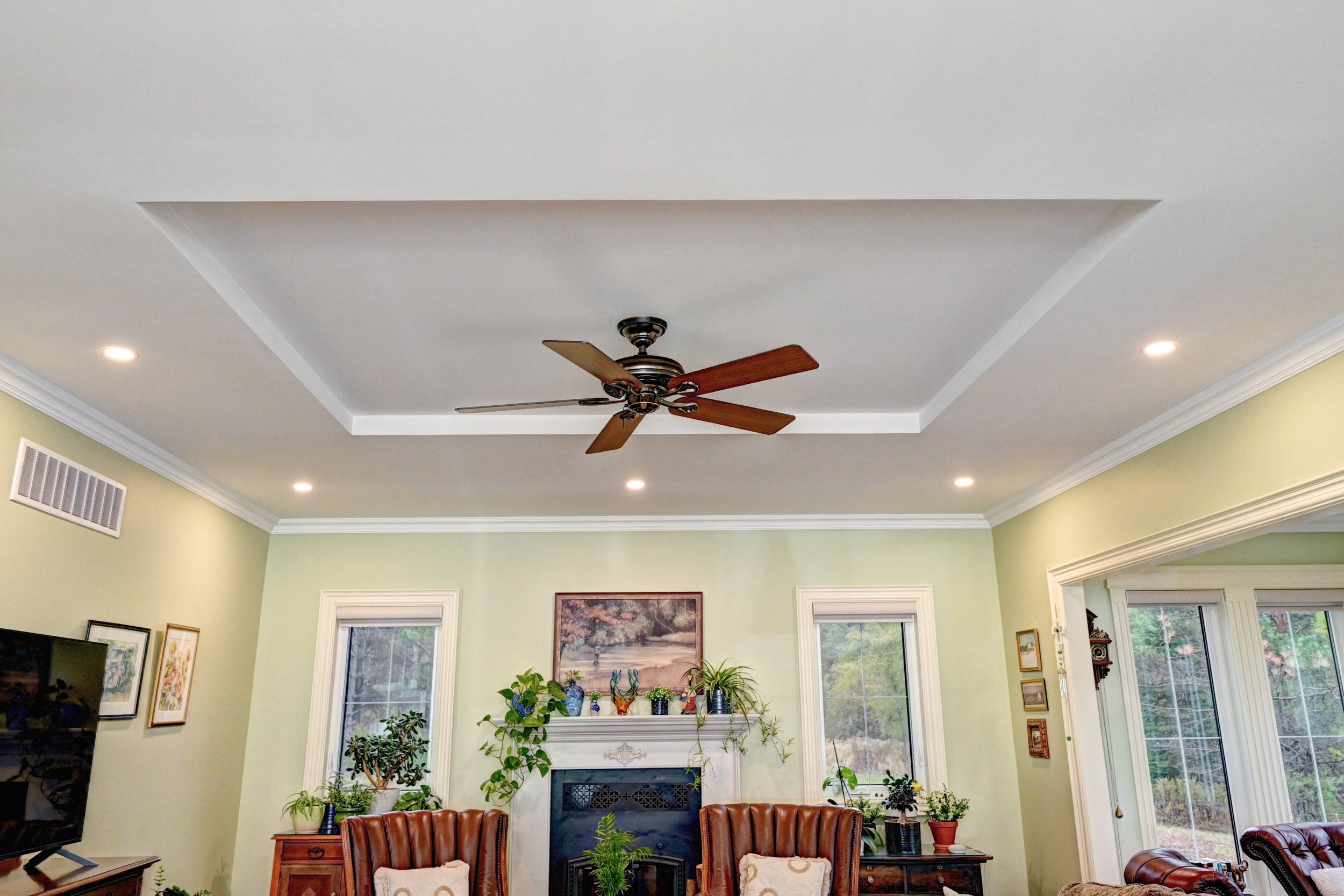 36 Family Room (9).jpg