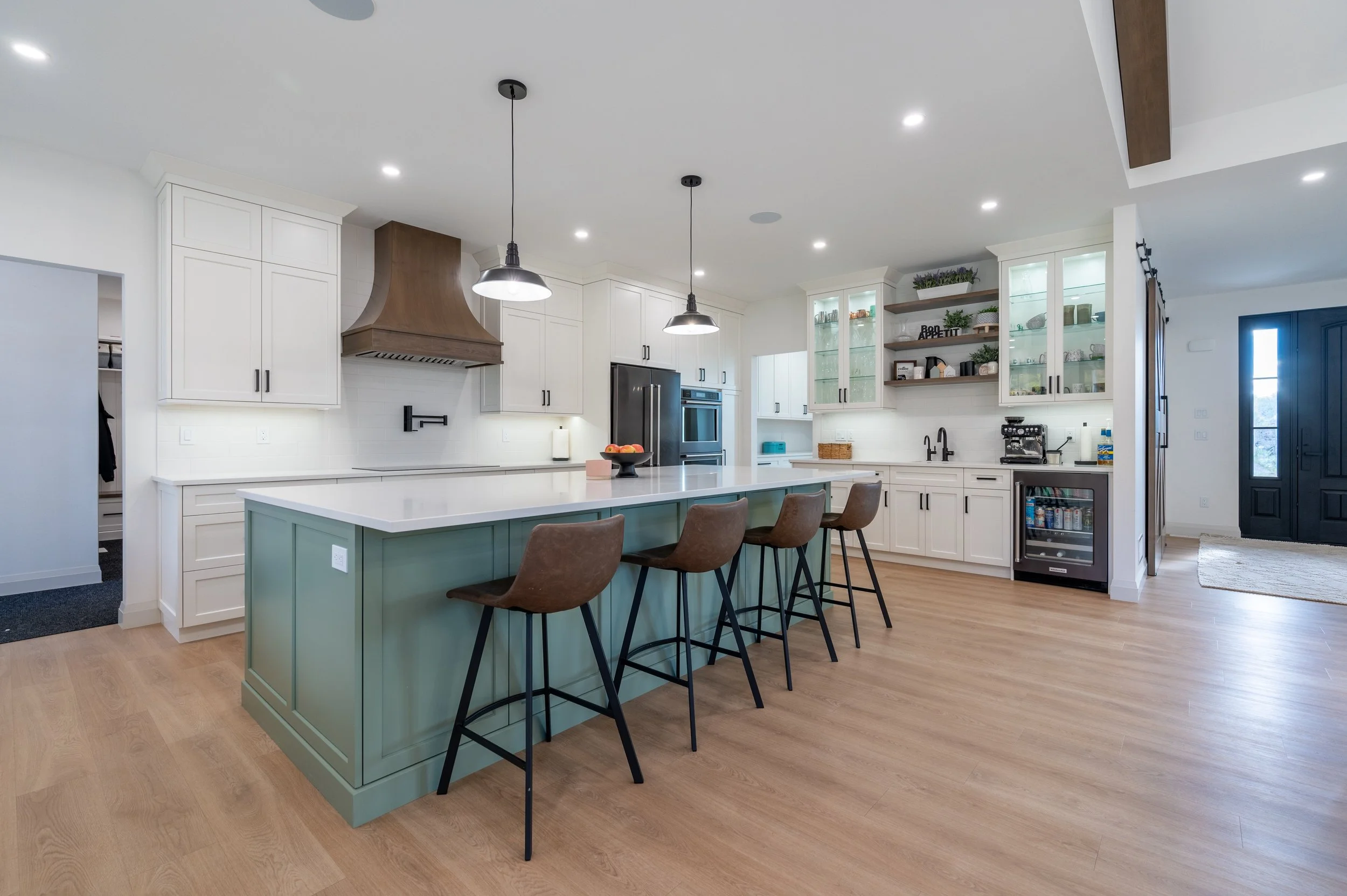 032-50 Kitchen (1).jpg