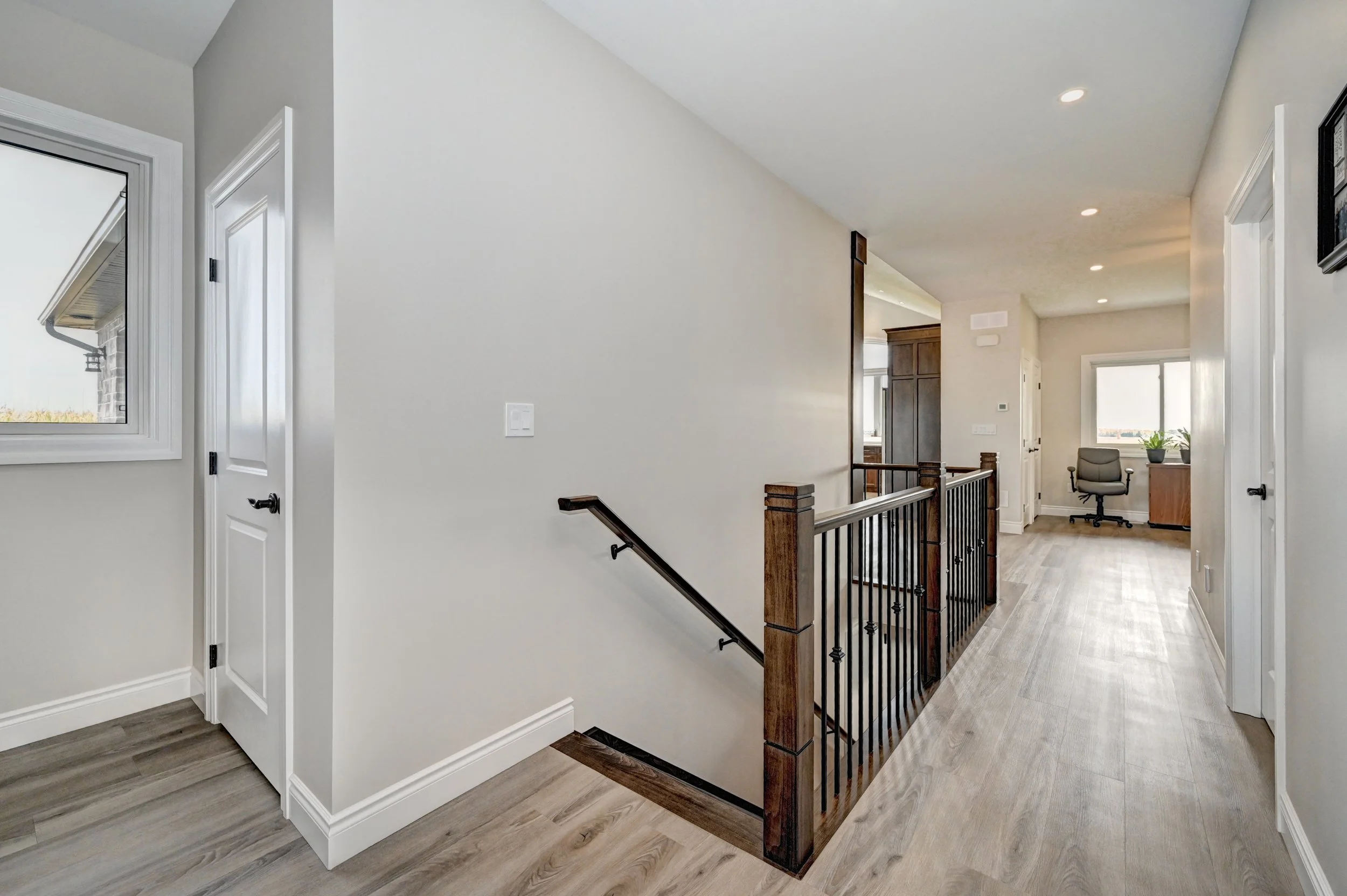 051-52 Stairway (1).jpg