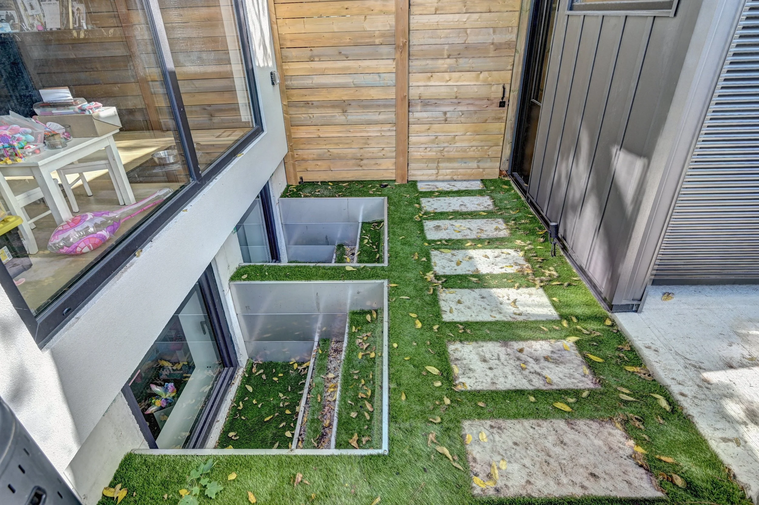 022-106 Back yard B (1).jpg