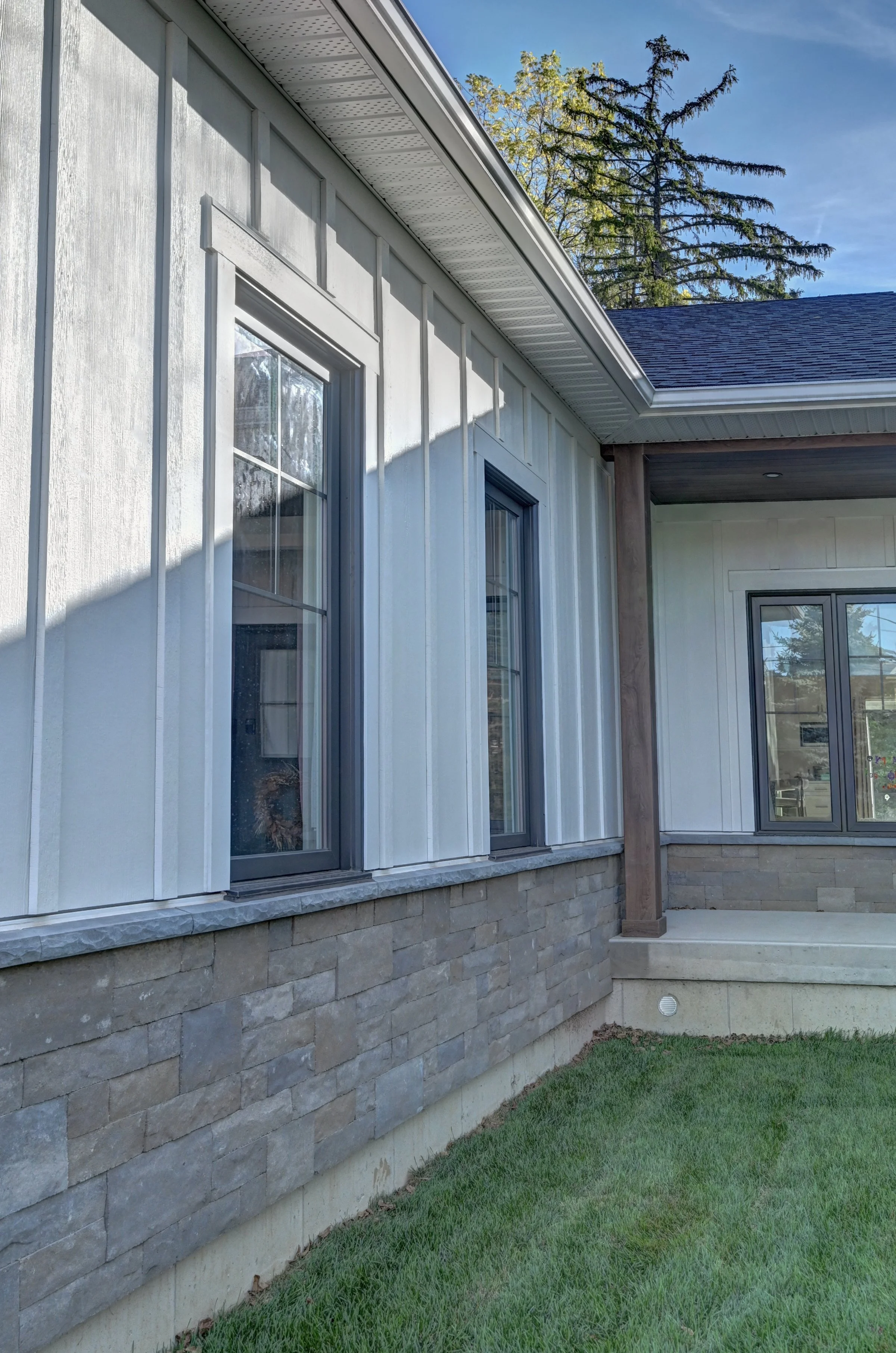 060-99 Exterior b (14)-Edit.jpg