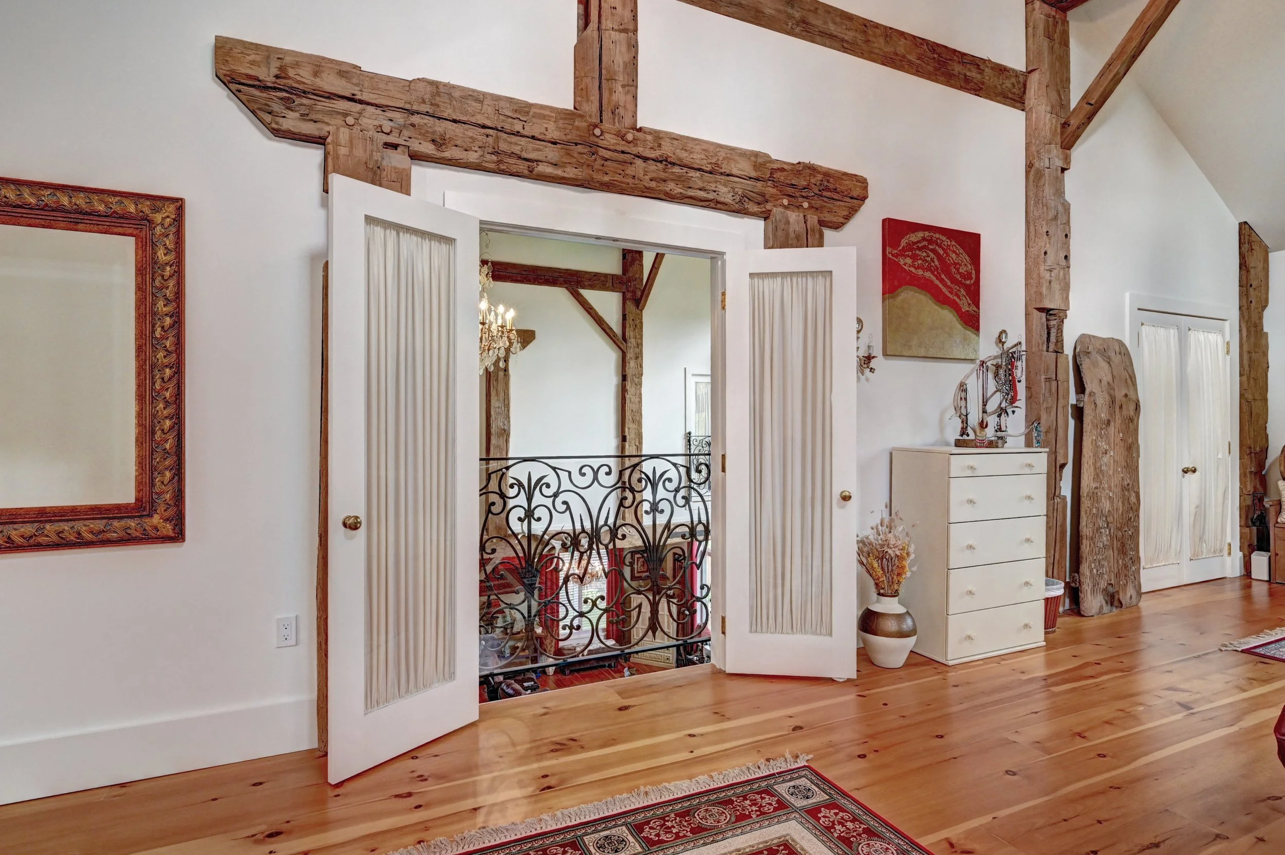 041-71 Bedroom one  (6).jpg