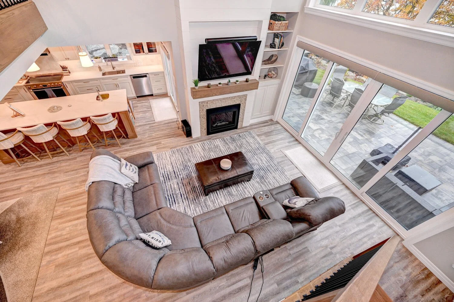 157 Road 100 Moorefield ON N0G-large-020-031-Family Room 4-1500x1000-72dpi.jpg