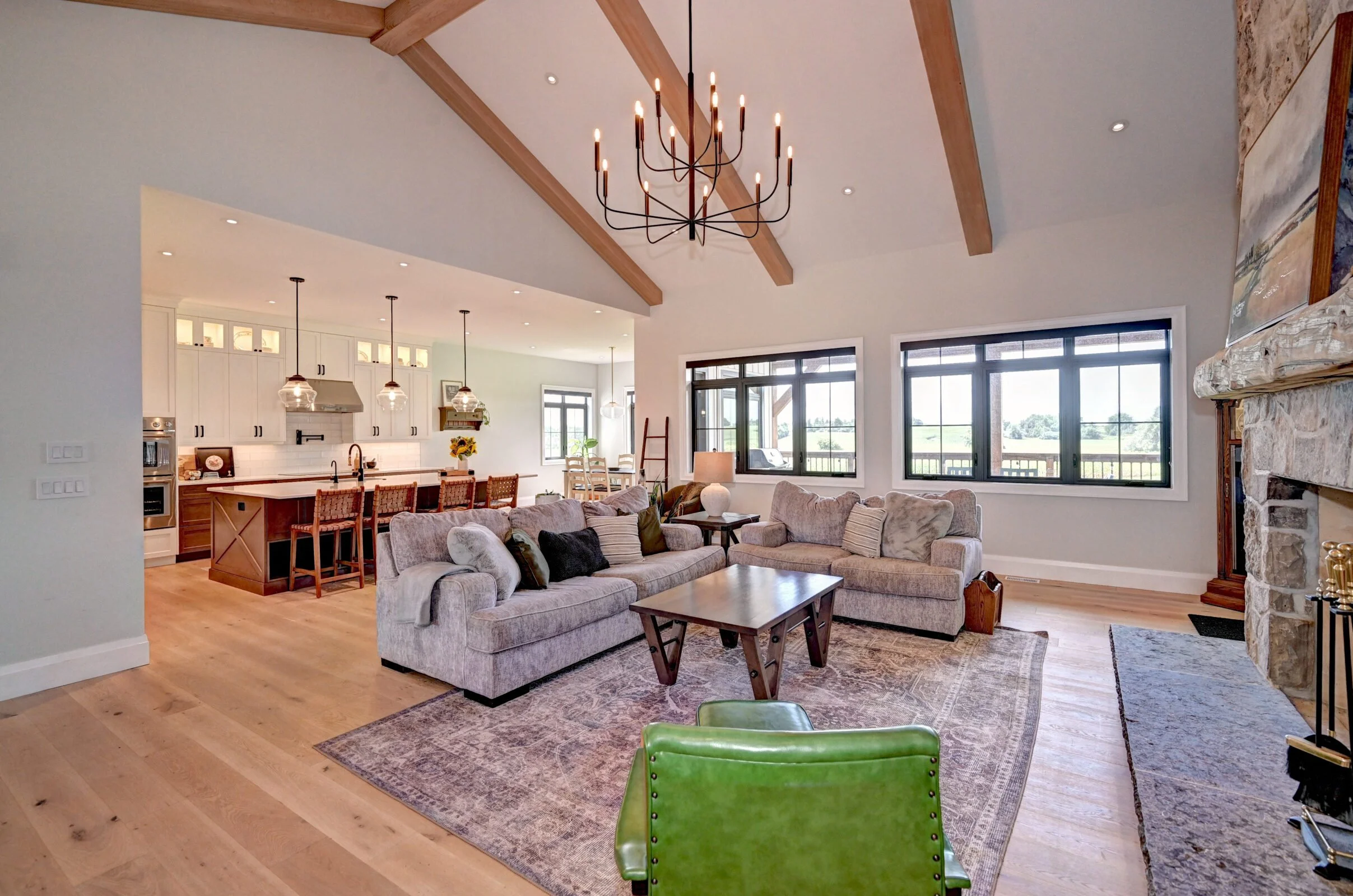 6046 1 Line Erin ON L0N 1N0-print-008-008-Family Room 1-2415x1600-300dpi.jpg