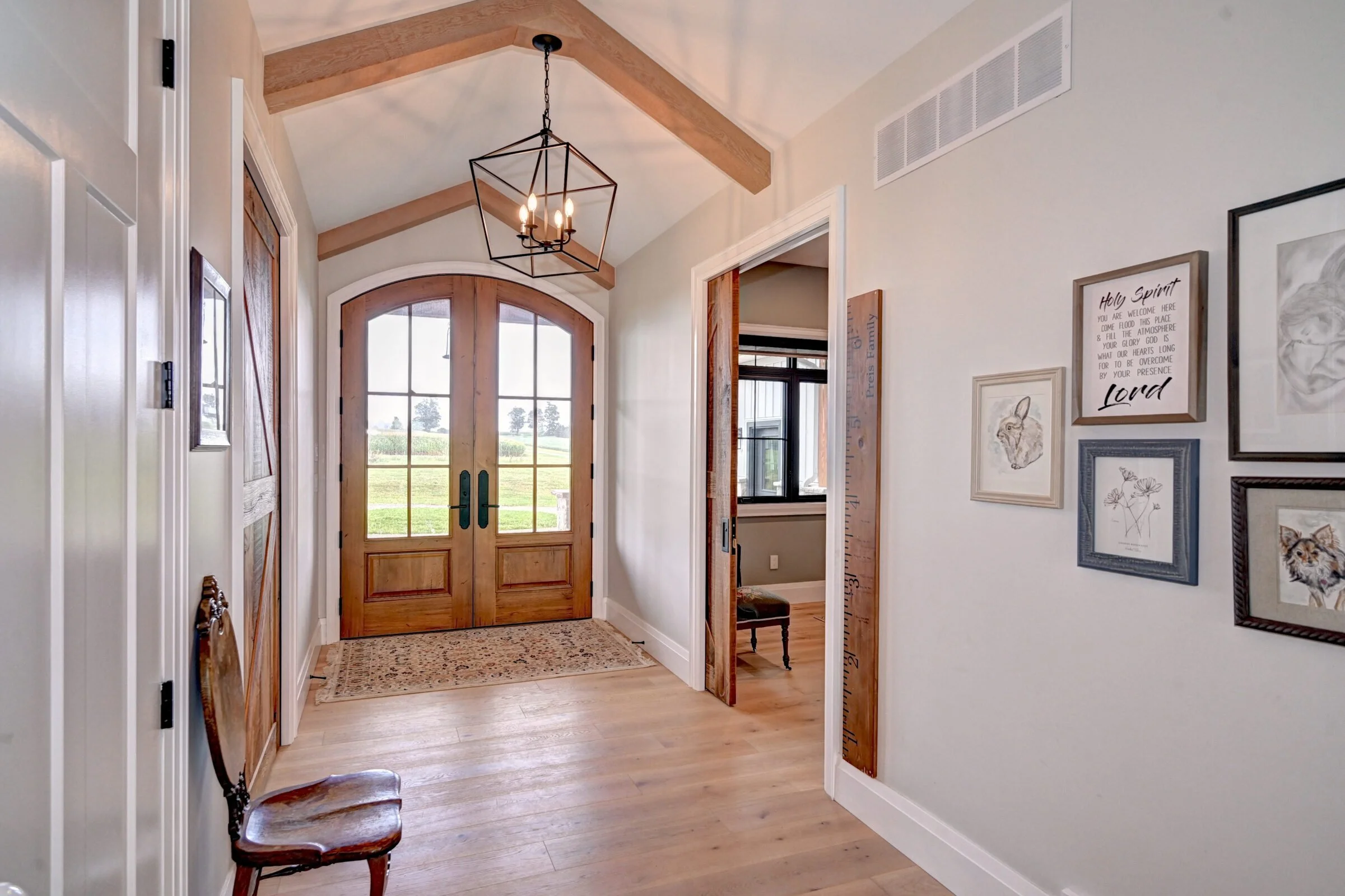 6046 1 Line Erin ON L0N 1N0-print-002-001-Entrance 2-2401x1600-300dpi.jpg