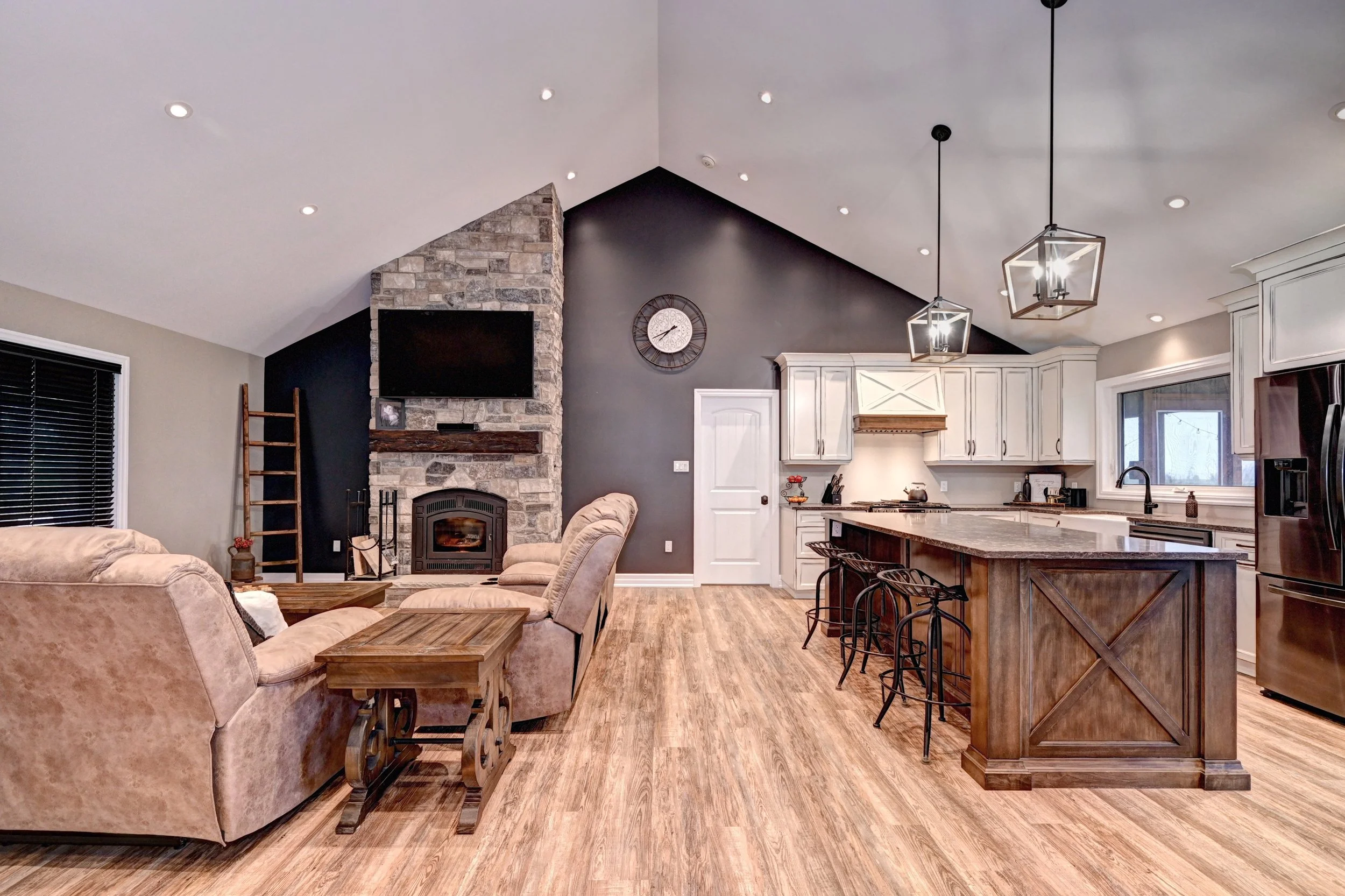 026-50 Kitchen (11).jpg