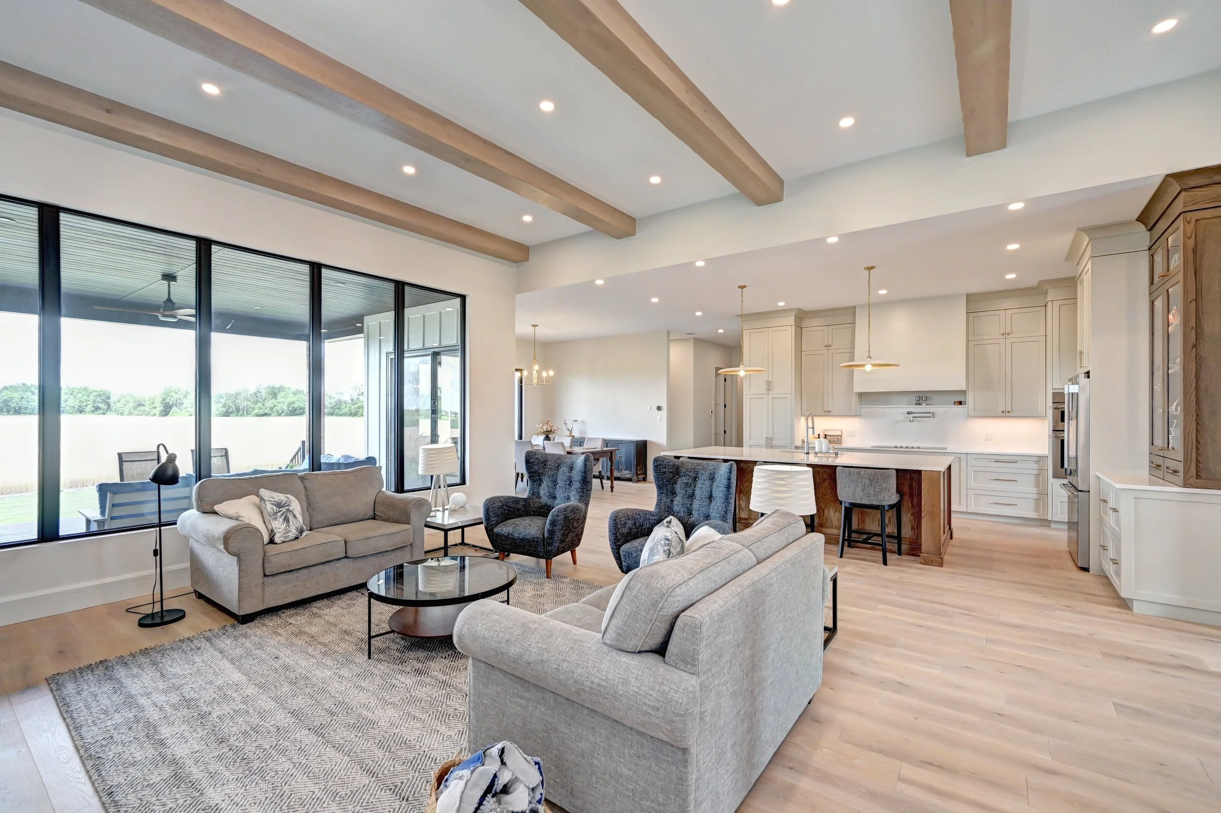 007-36 Family Room (6).jpg