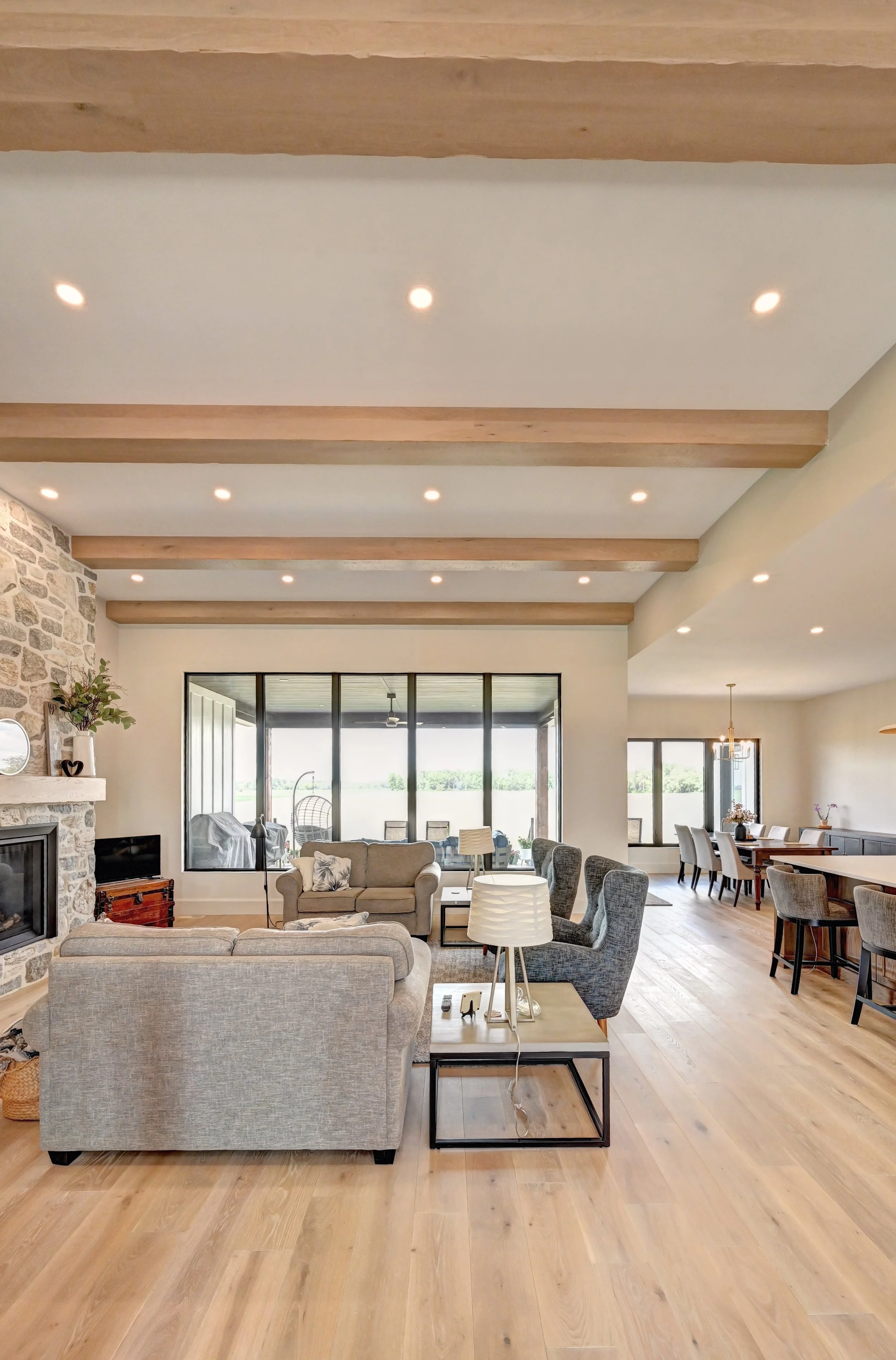 009-36 Family Room (8).jpg