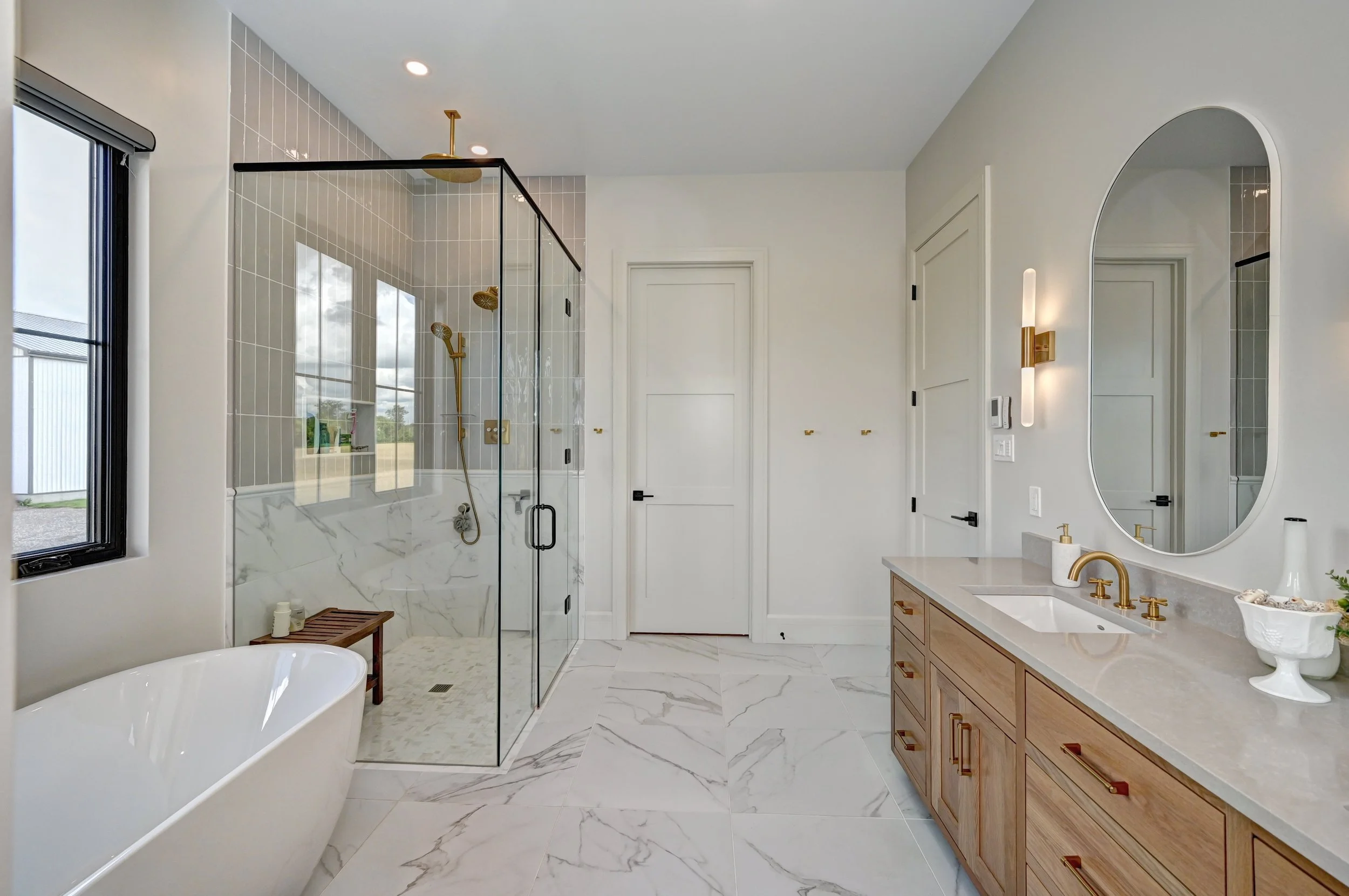 036-61 Ensuite  (6).jpg