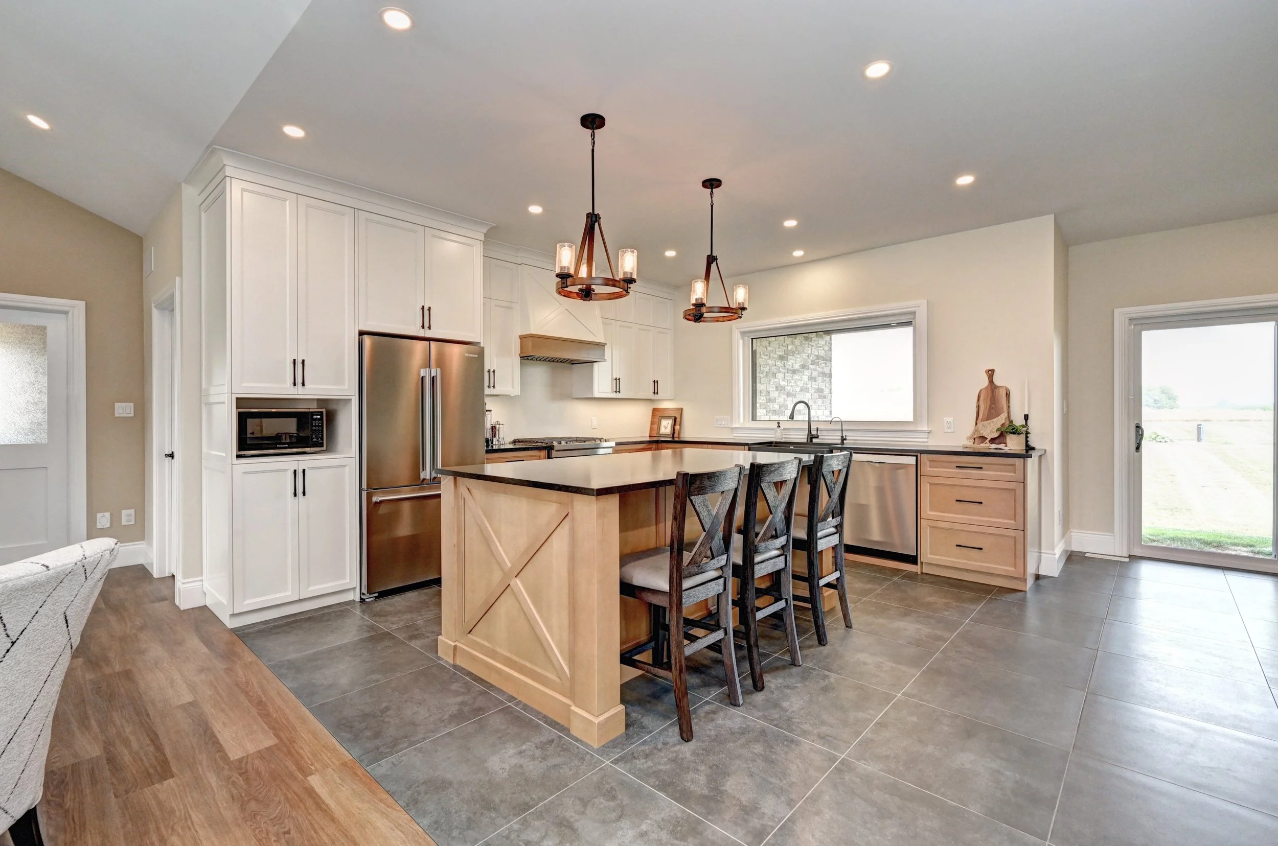 026-50 Kitchen (2).jpg