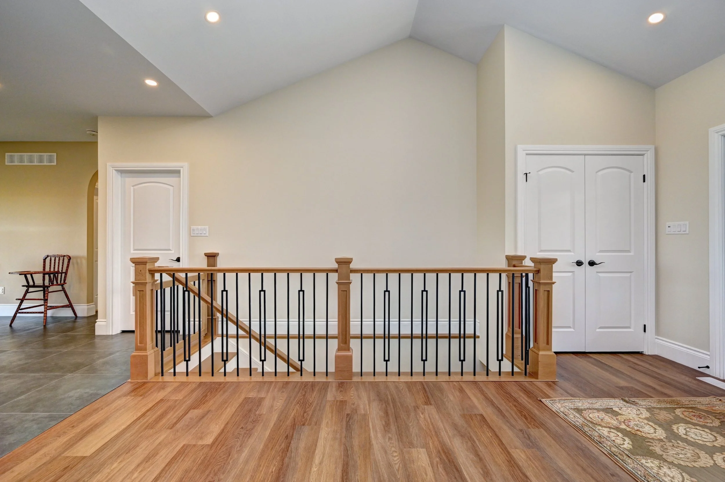 044-52 Stairway (6).jpg