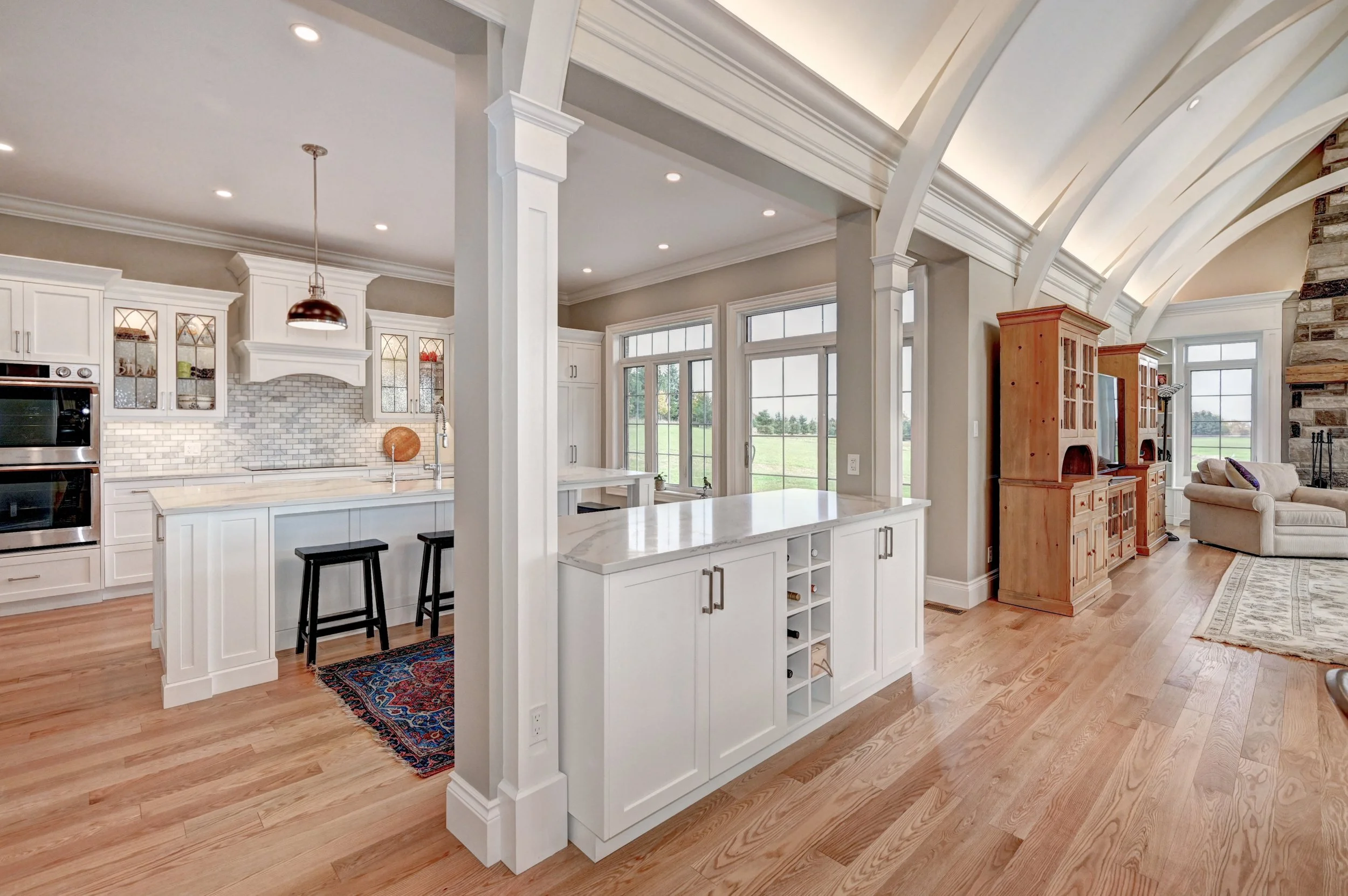 43 Kitchen (1).jpg
