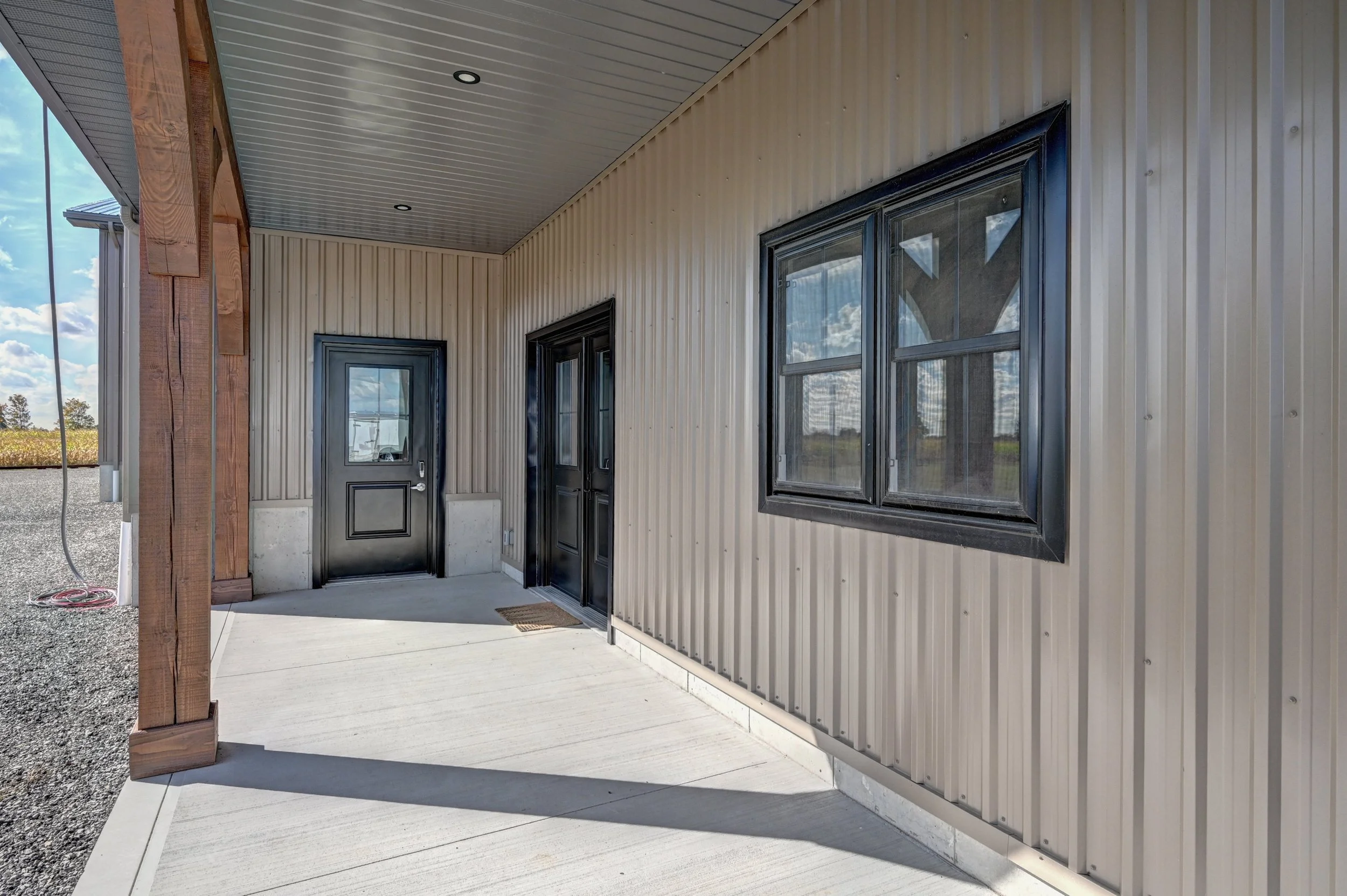 032-Exterior (22).jpg