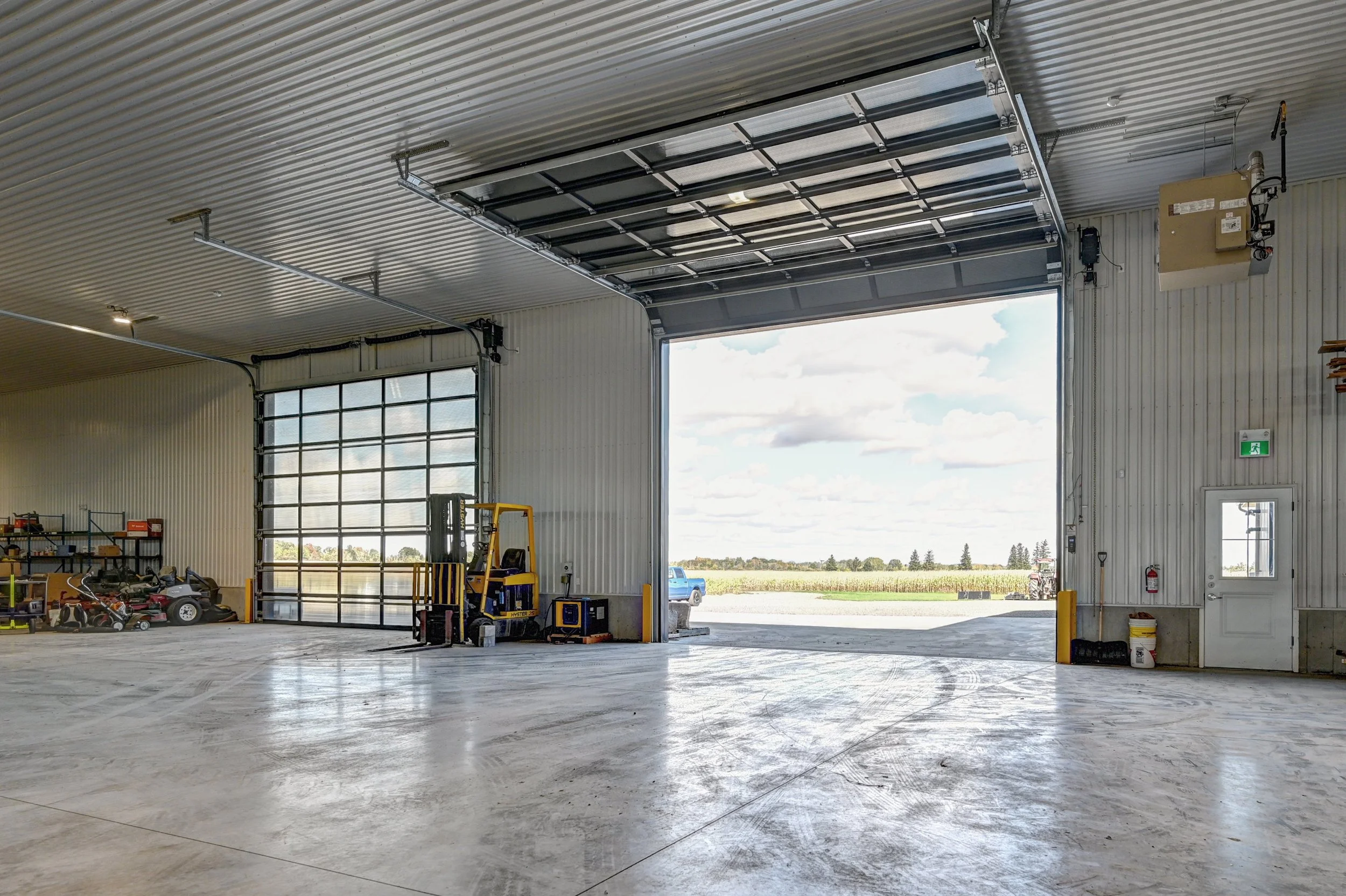 034-Interior Garage (1).jpg