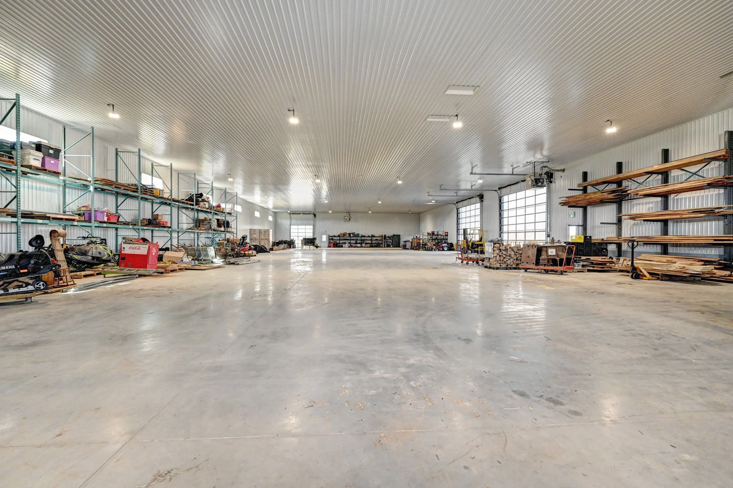 045-Interior Garage (12).jpg