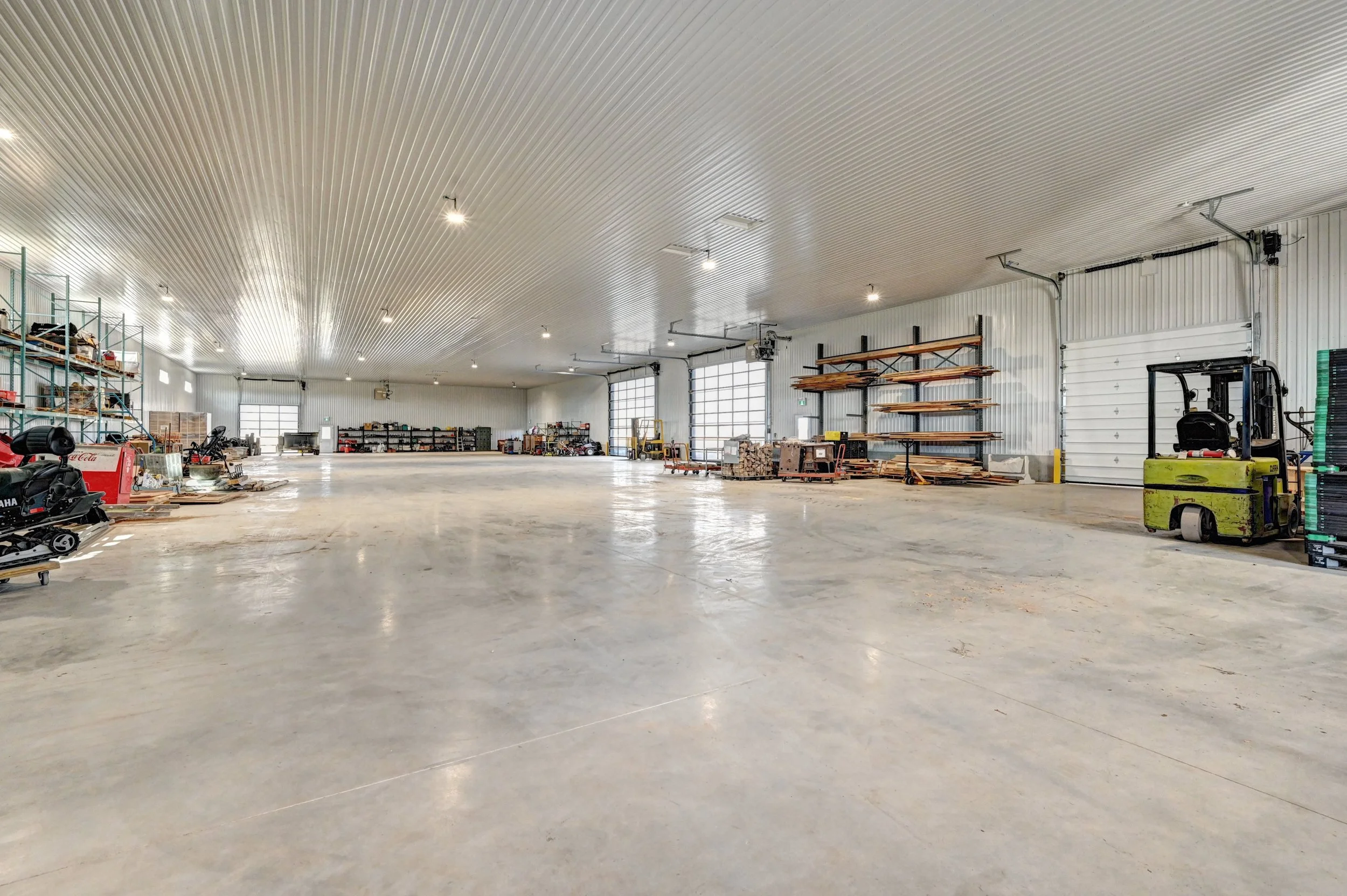 046-Interior Garage (13).jpg