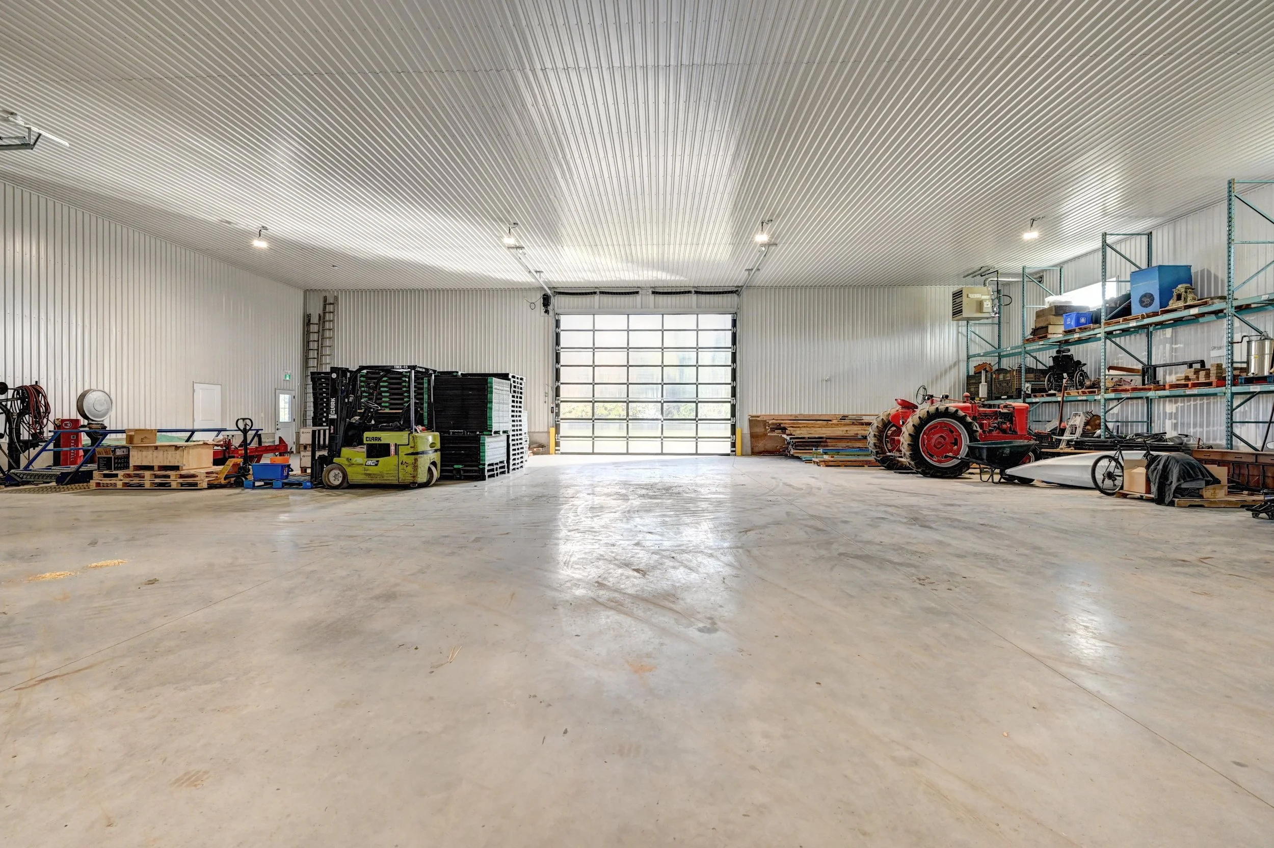 047-Interior Garage (14).jpg