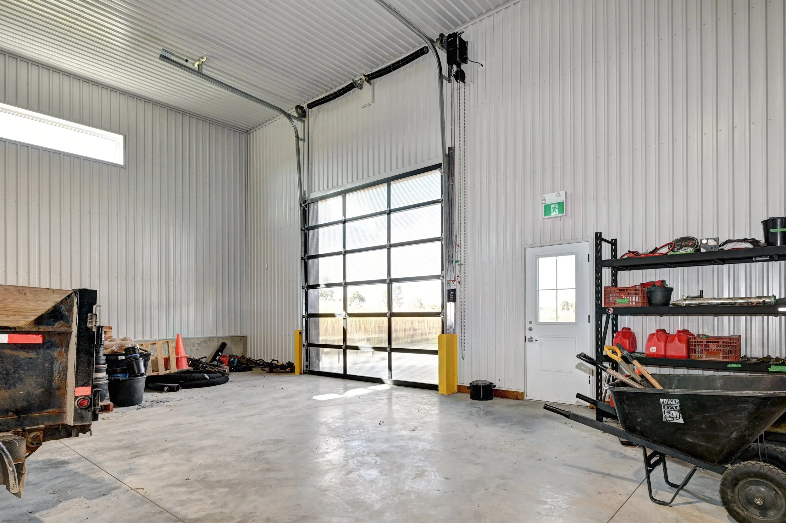 048-Interior Garage (15).jpg