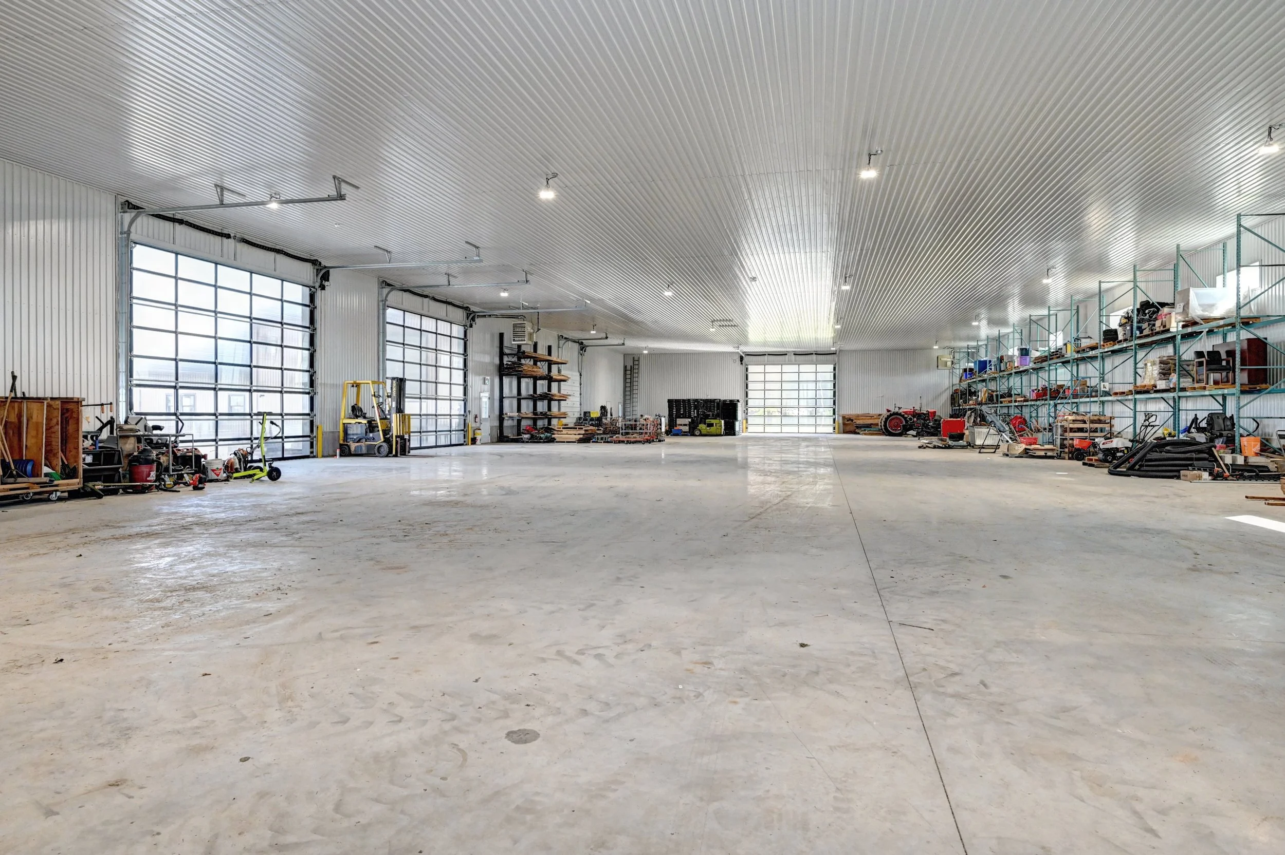 049-Interior Garage (16).jpg