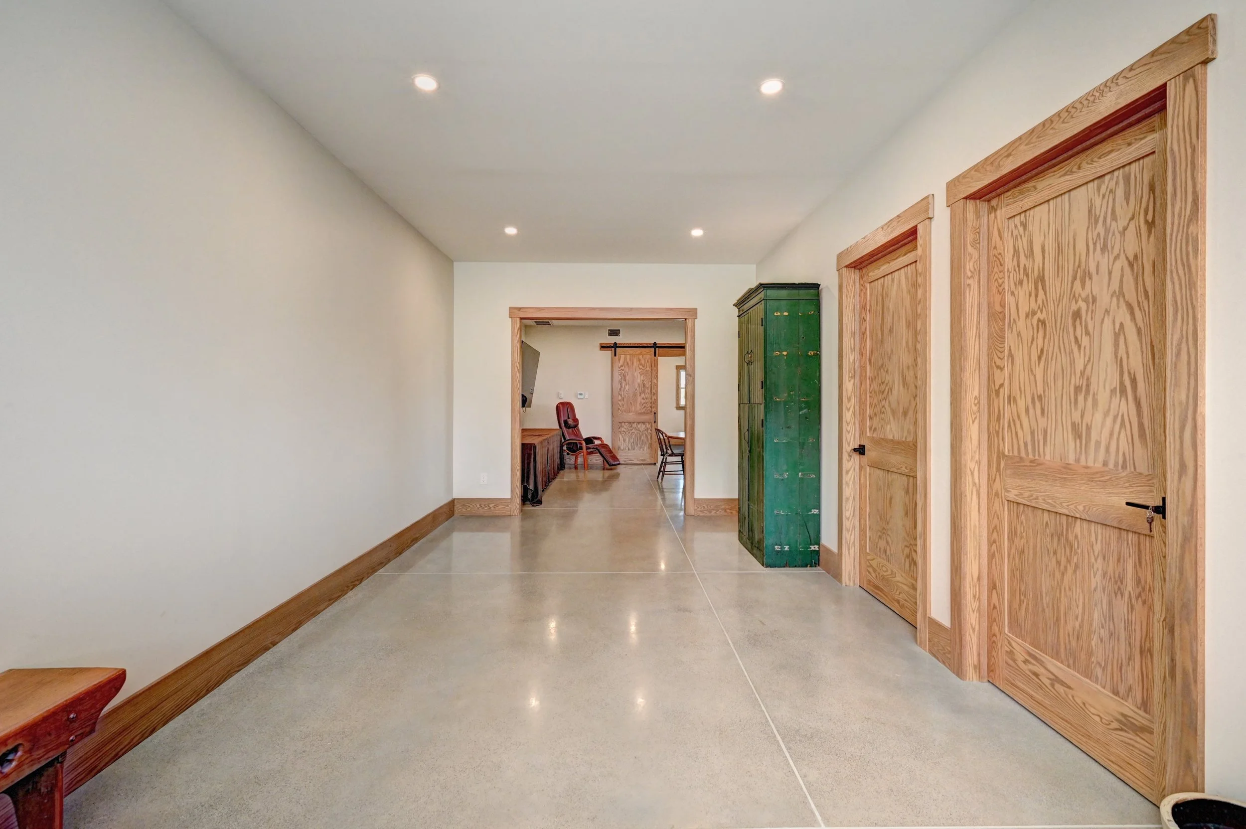 062-Interior Office (9).jpg