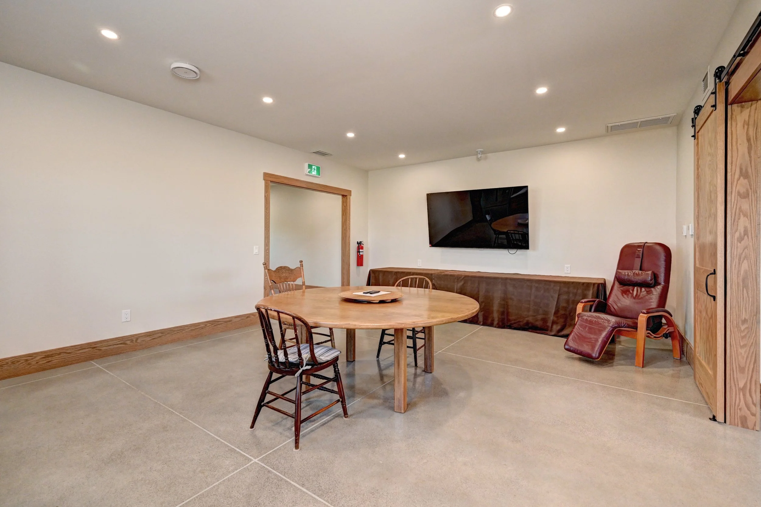 069-Interior Office (16).jpg