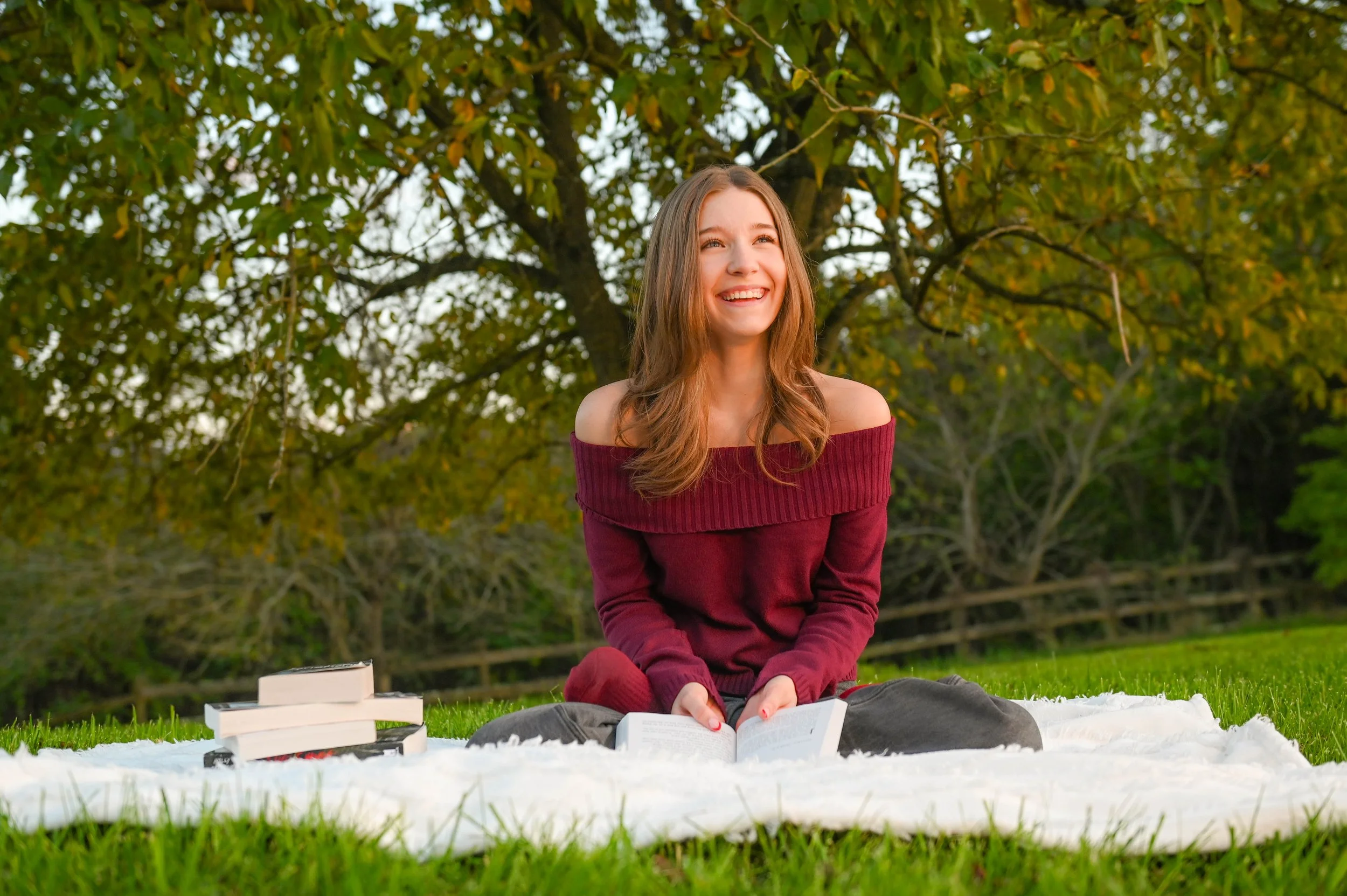 20241006_Mia Senior Pix_EJK_-40.jpg