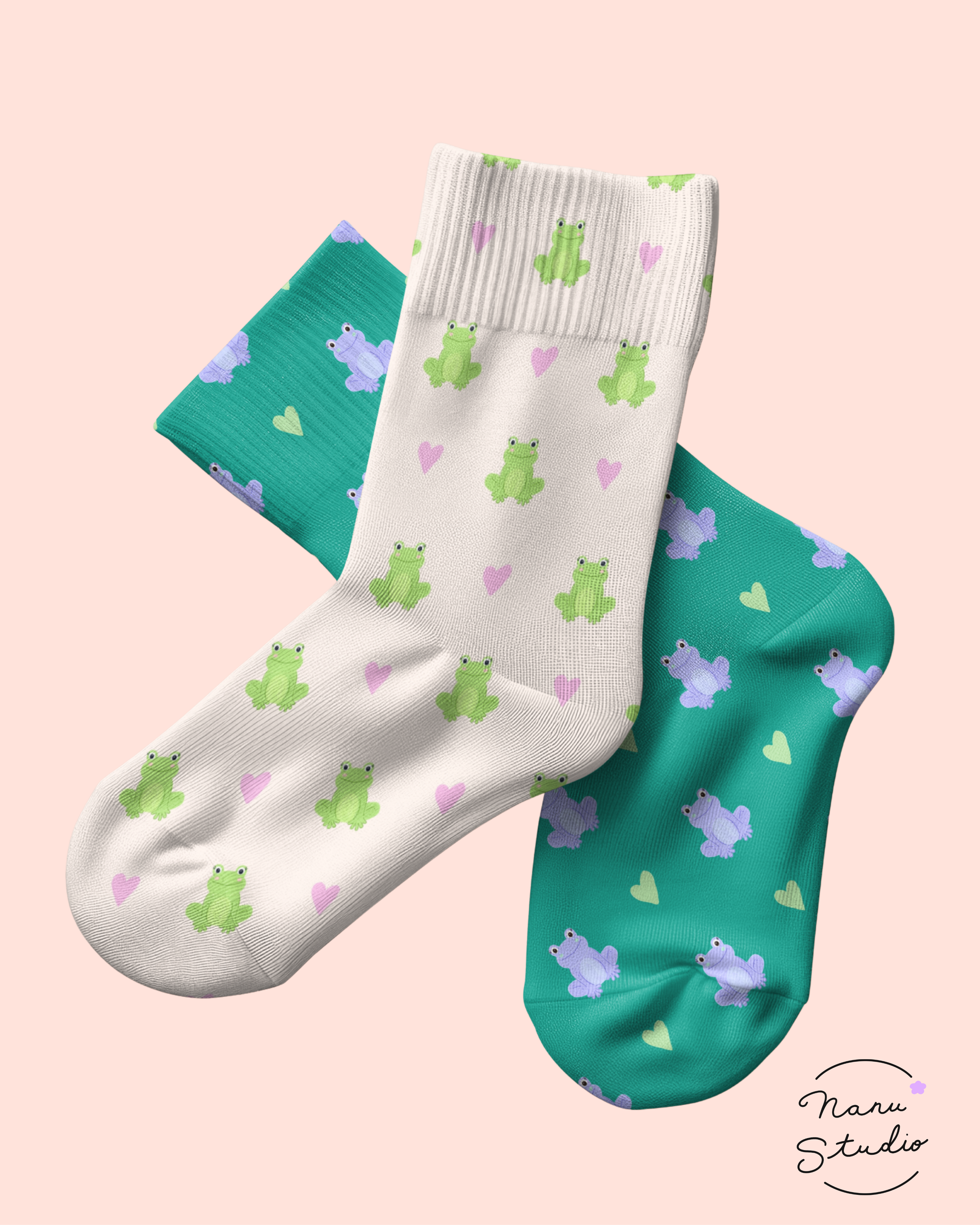Socks frog patterns by Nanu Studio