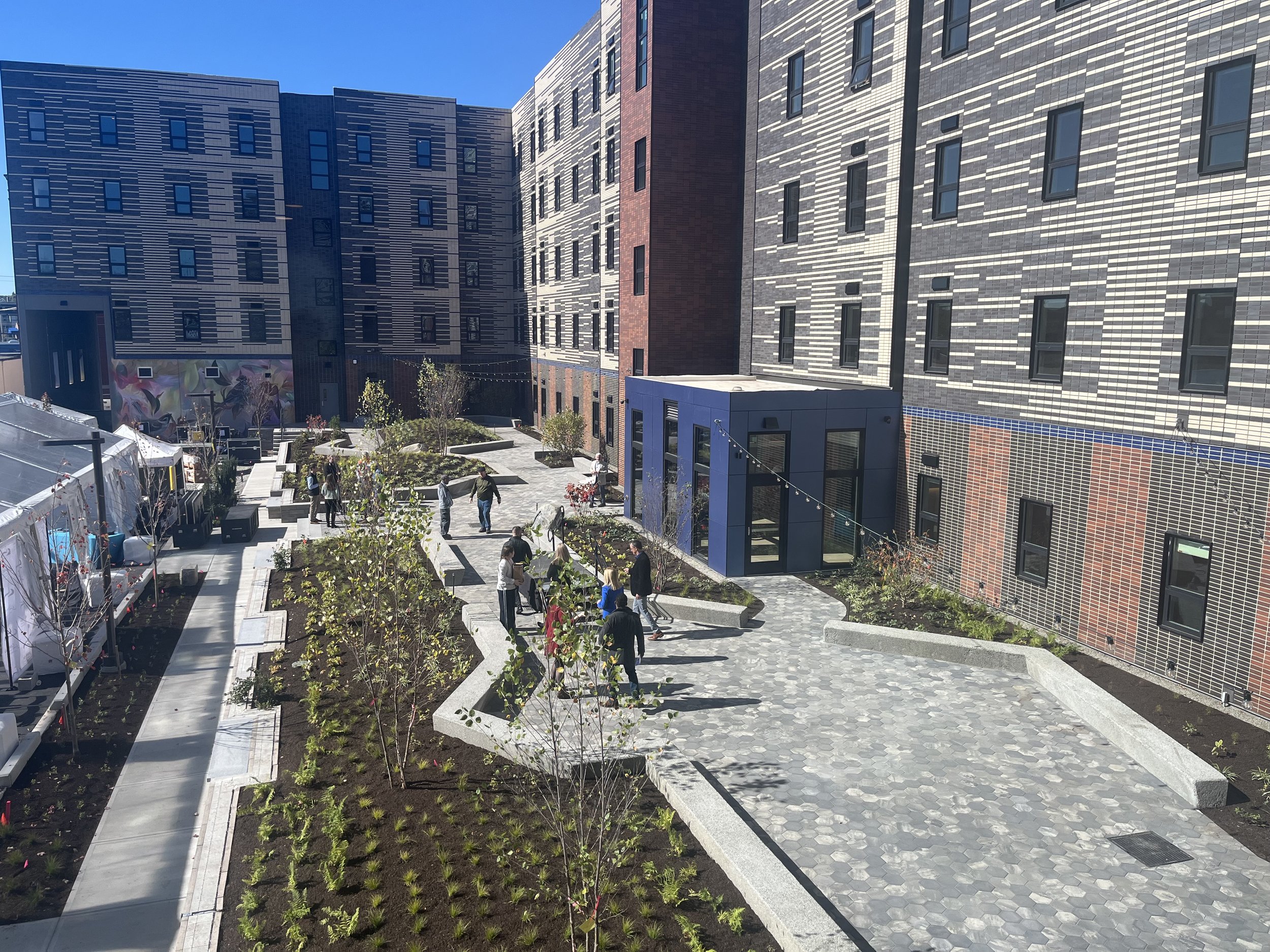 SUMMER STREET APARTMENT