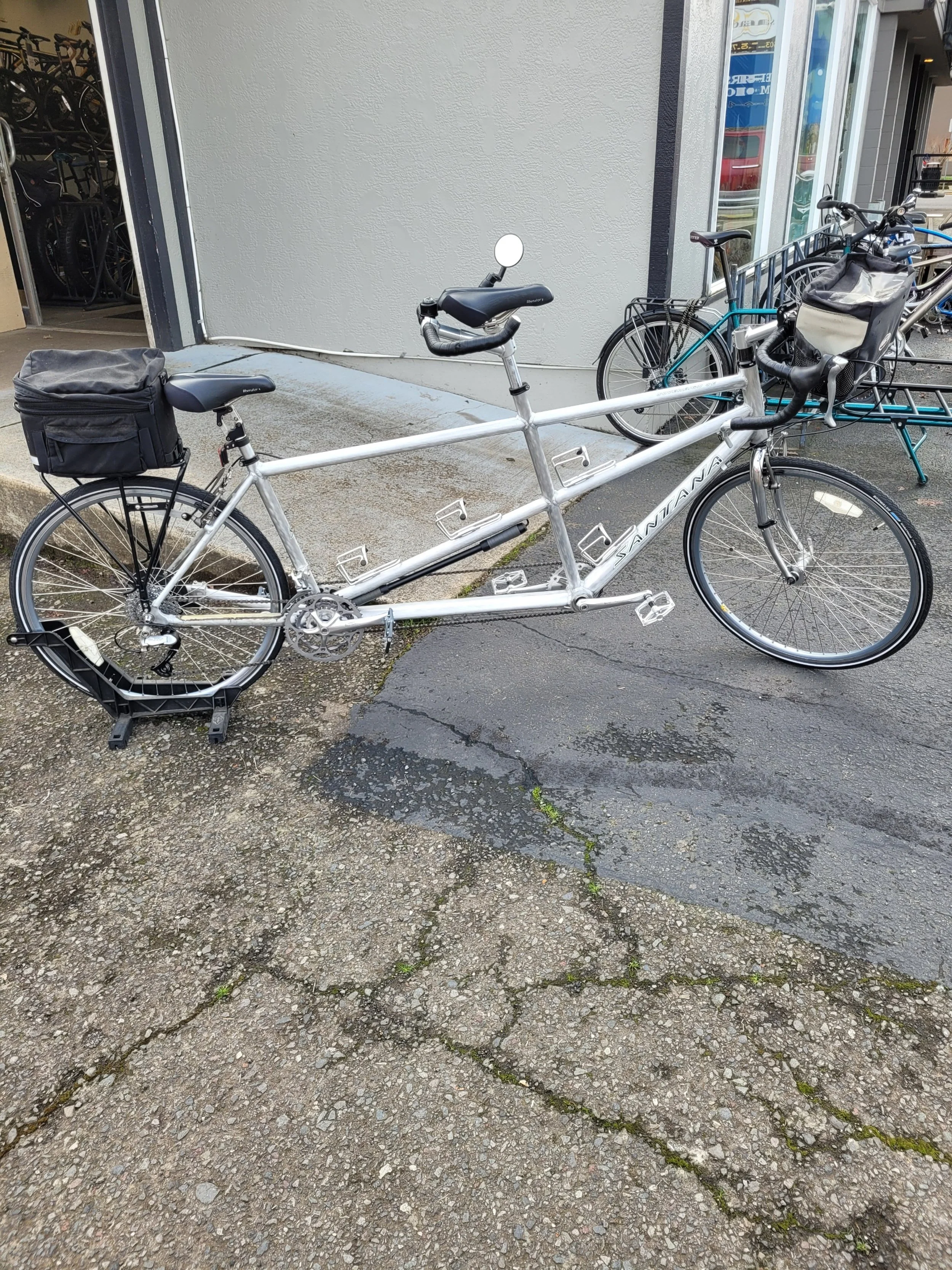 Santana Sovereign SE 62cm - $700