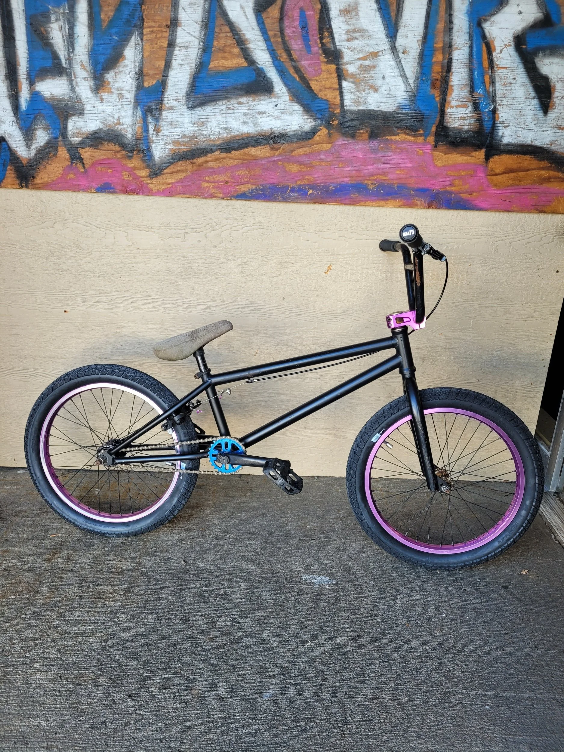 Eastern BMX 21.25" - $250