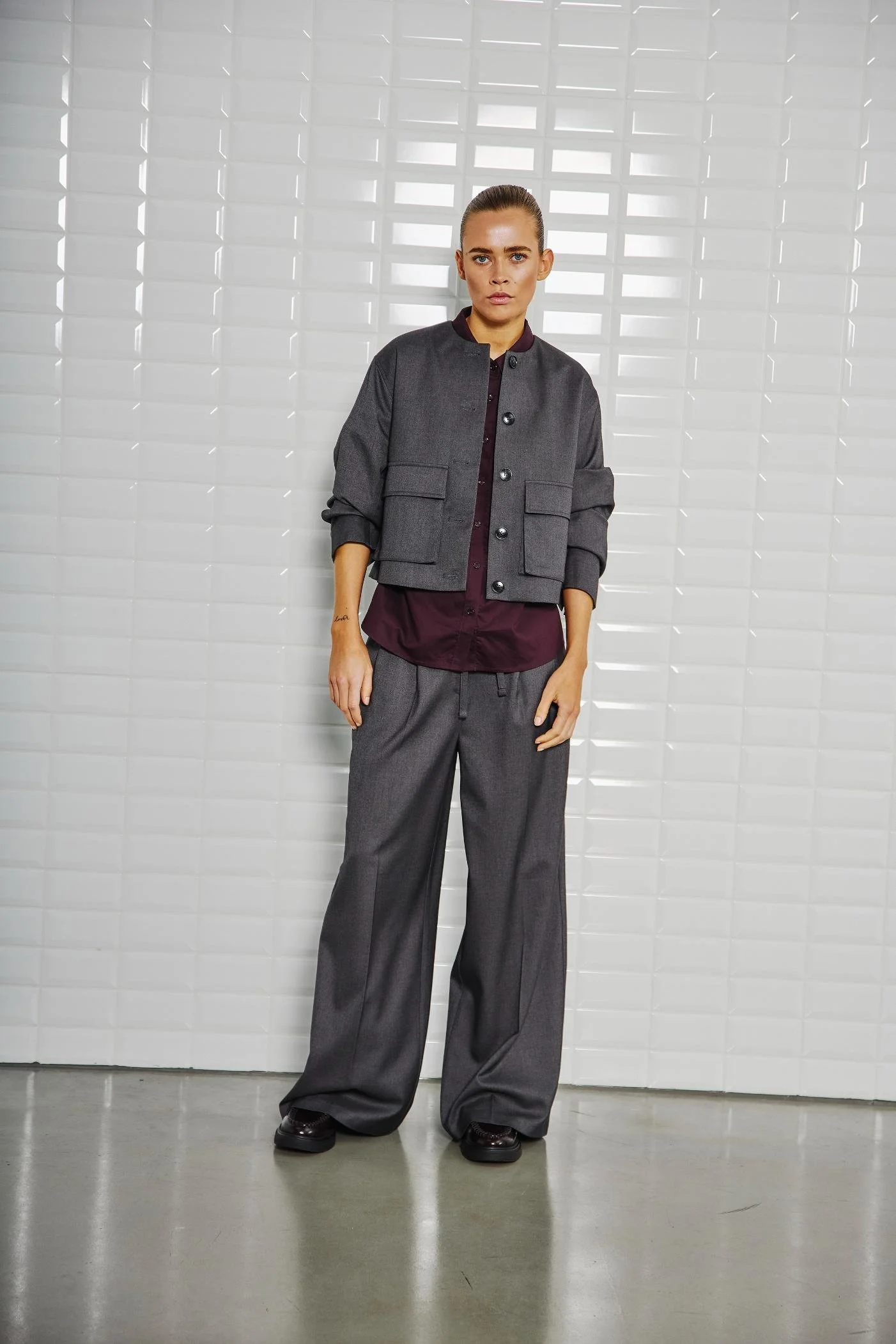 Wblmagnolia_Tailored_Jacket_Night_Grey1.jpg