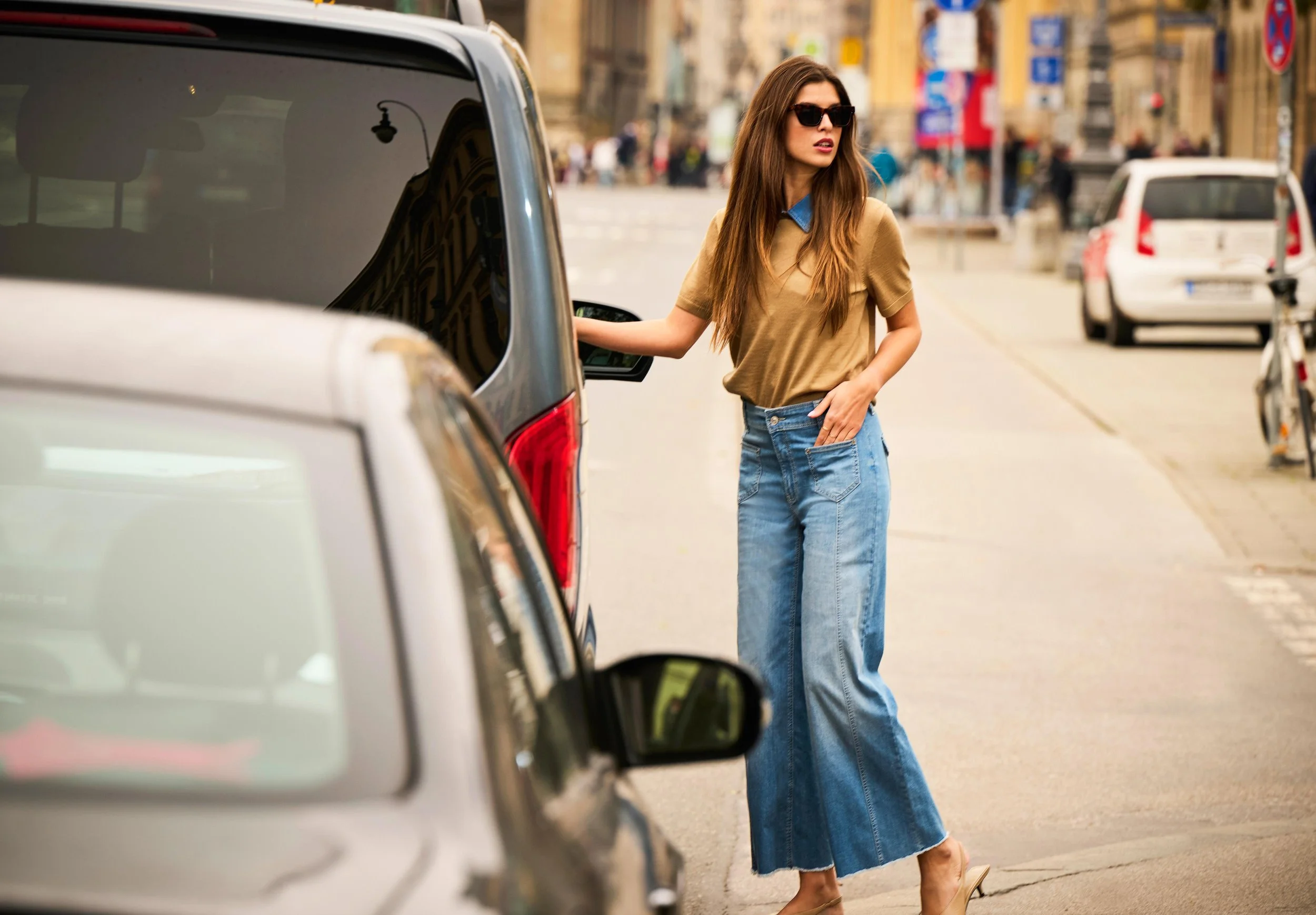 JAMIE 5202-90-0391L D440 Light Weight Denim.jpg