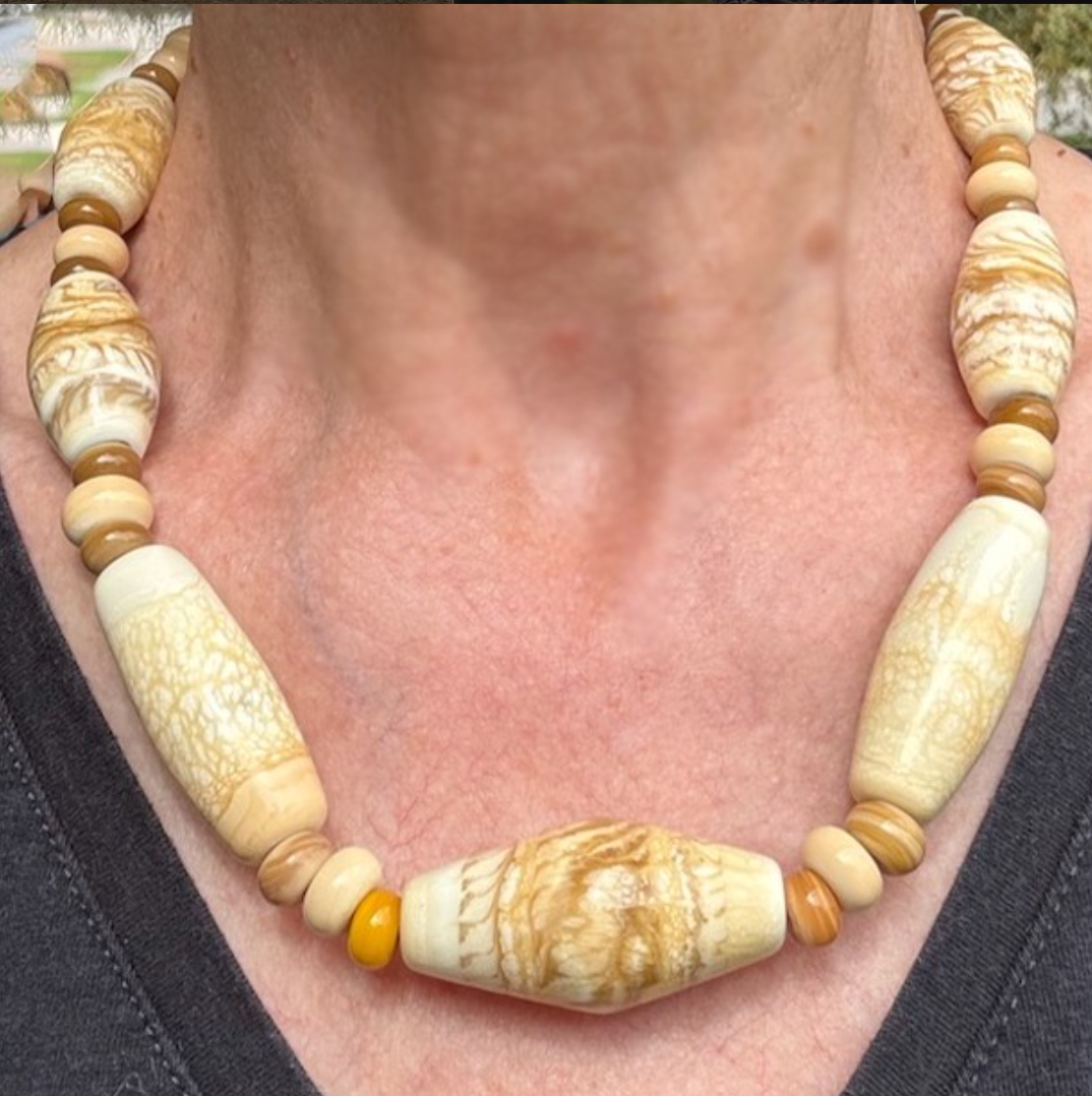 lampworked necklace.png