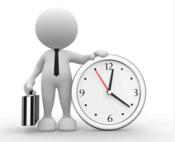 Ein 3D-figurale Person mit Krawatte und Koffer, die eine Wanduhr mit analogen Ziffern hält, zeigt 12:15 Uhr.