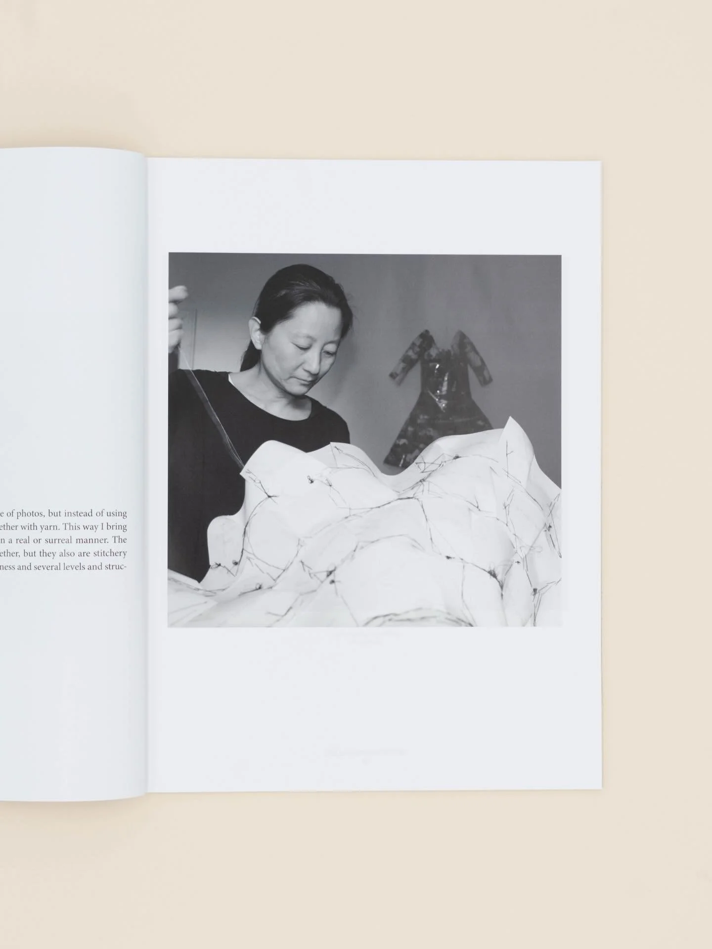 Meet Germany-based Korean artist @gisookim_studio ~ Gisoo is featured in our 3rd issue where she introduces us to her world of stitchery drawings. Her special collage technique involves stitching photos together with yarn, connecting real differences