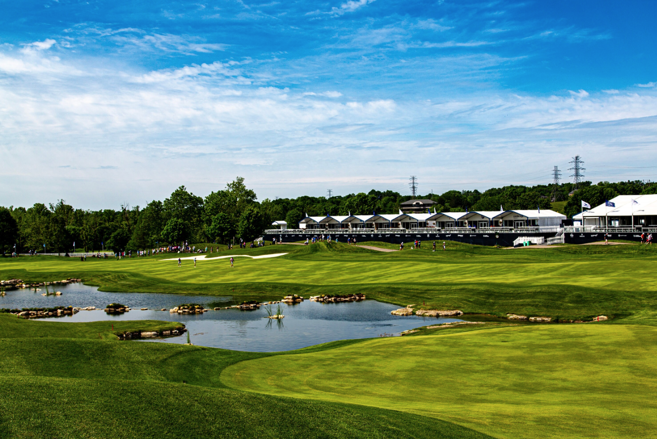 Photo Finish Hole 18 Valhalla Golf Club on Canvas