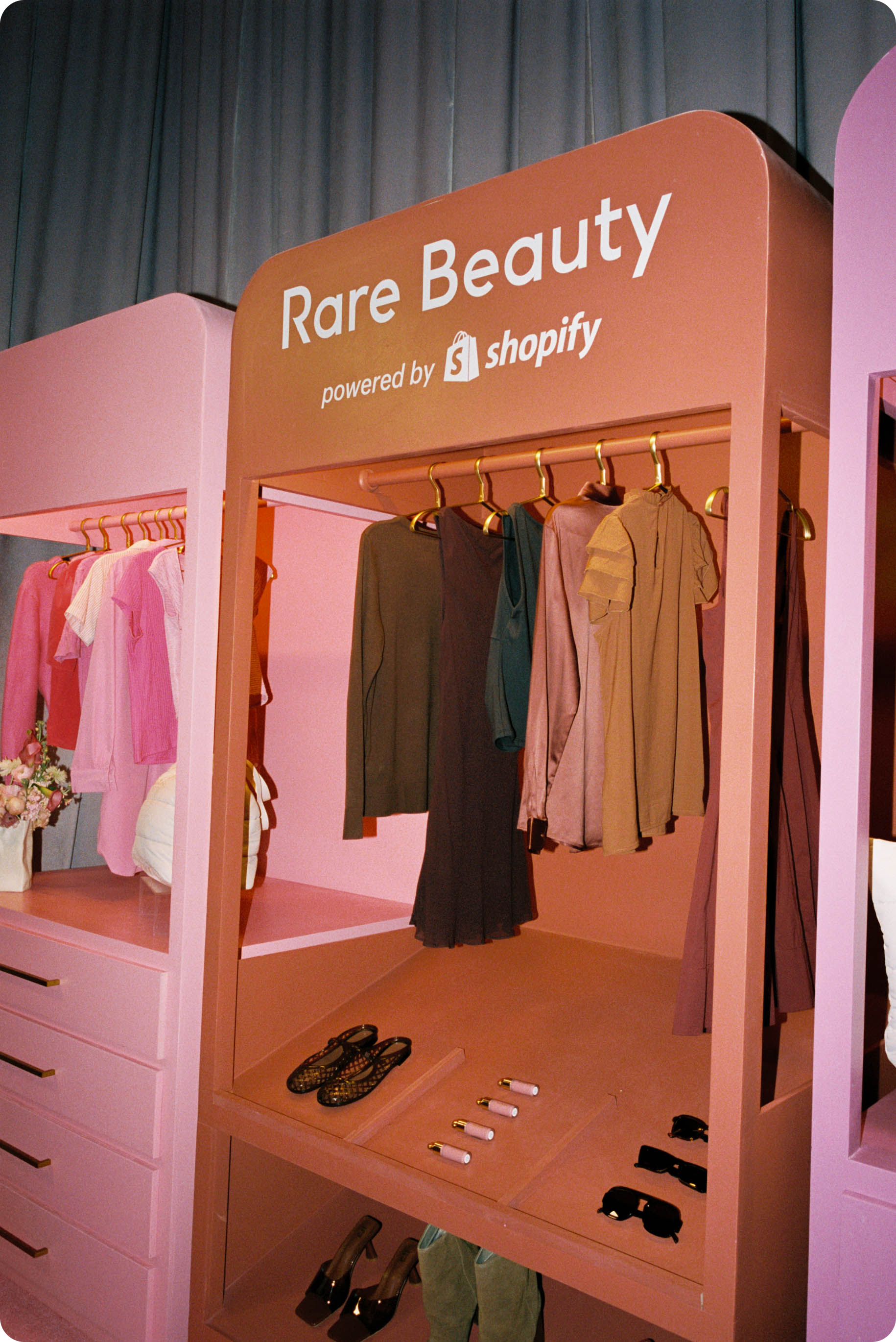 Rare-Beauty-Shopify-Film-27-curve (1).png