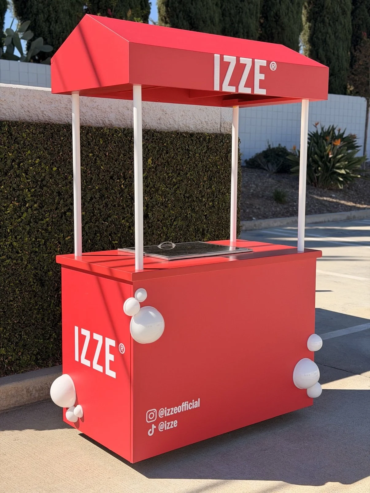 IZZE_cart_front_angle.jpg