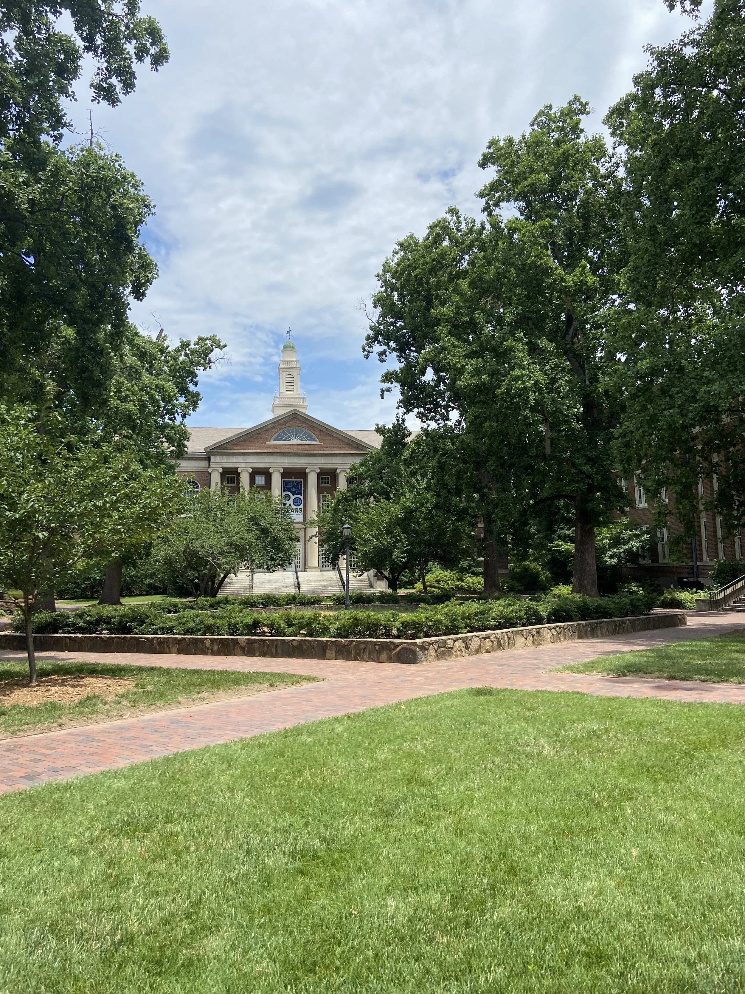 ๐ What International Students Should Know Before Starting at UNC-Chapel Hill