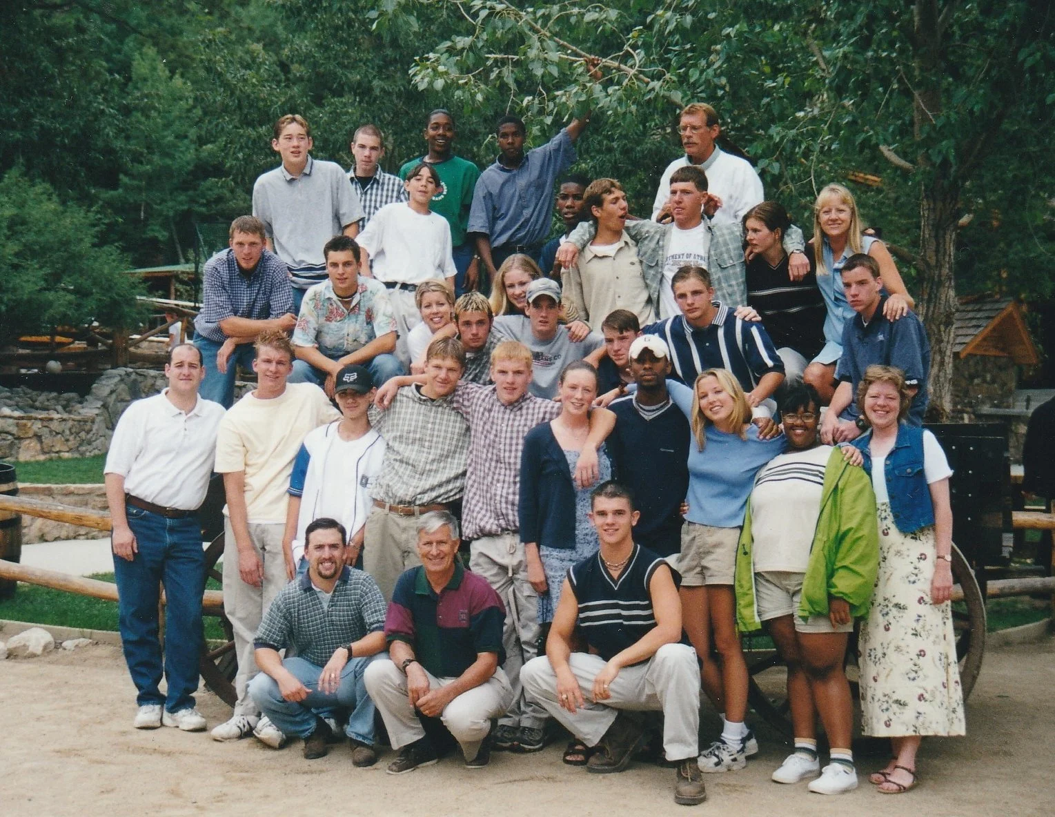 2000 Frontier YL.jpg