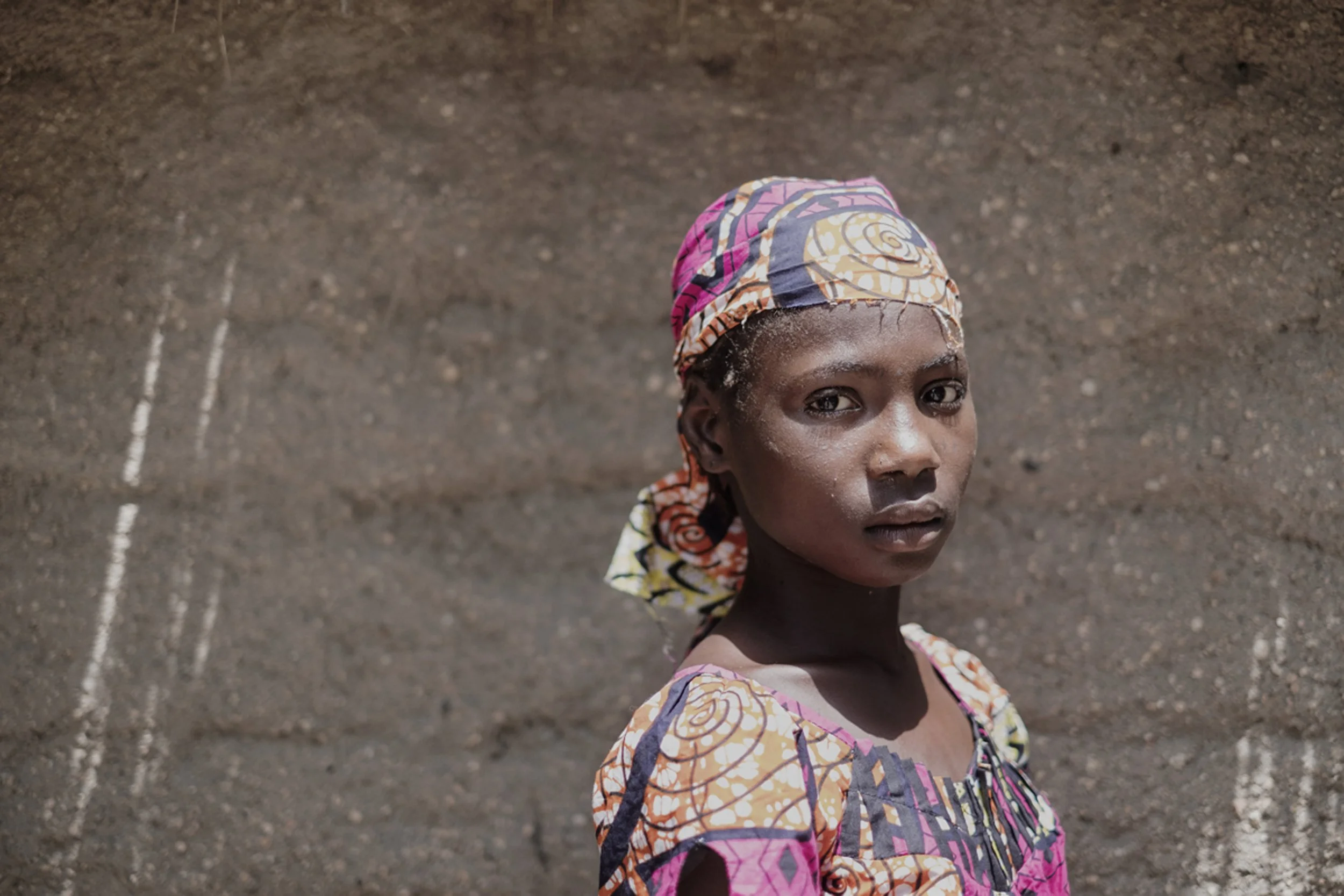 I fem dagar gömde sig Fadimatou och hennes syskon i vildmarken i gränslandet mellan Nigeria och Kamerun. Utan mat och nästan helt utan vatten.